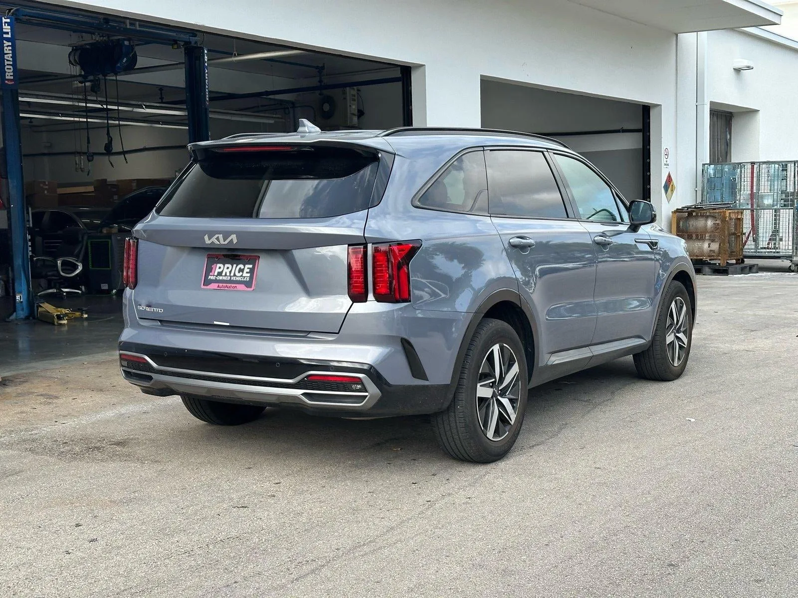 2023 Kia Sorento S FWD photo 5