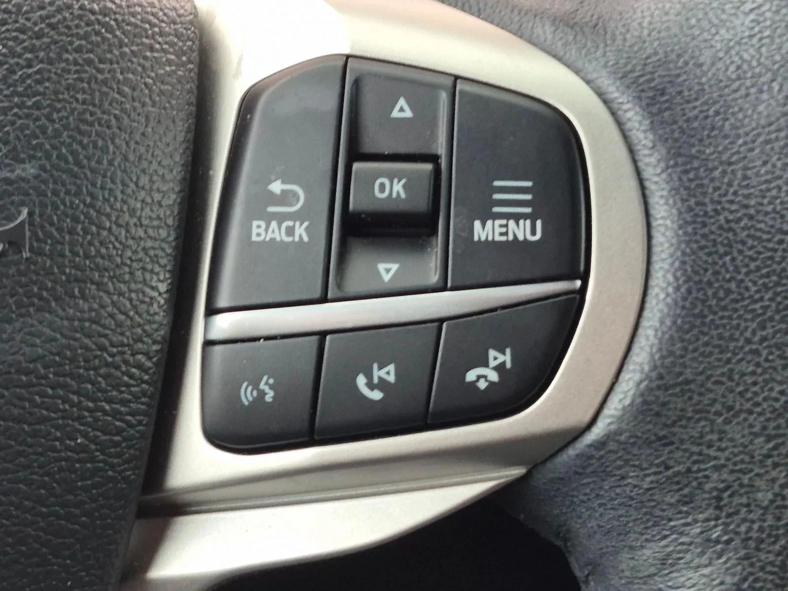 2022 Ford Explorer XLT photo 11