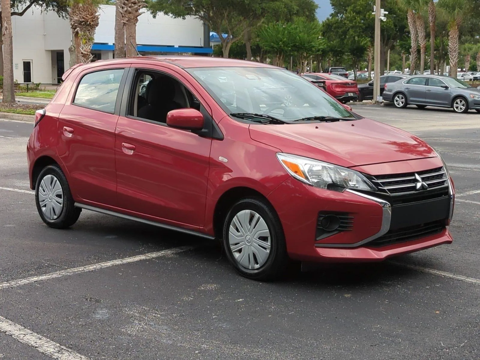 2024 Mitsubishi Mirage ES CVT photo 3