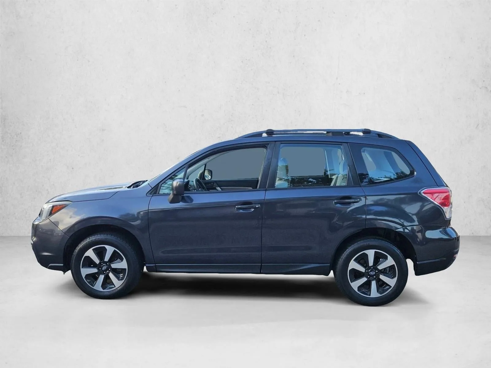2018 Subaru Forester Base photo 9