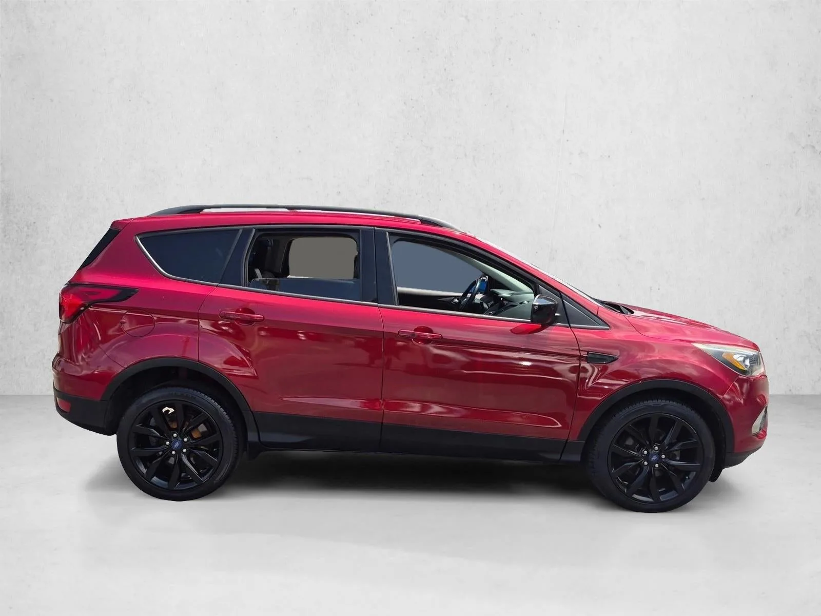 2019 Ford Escape Base photo 4