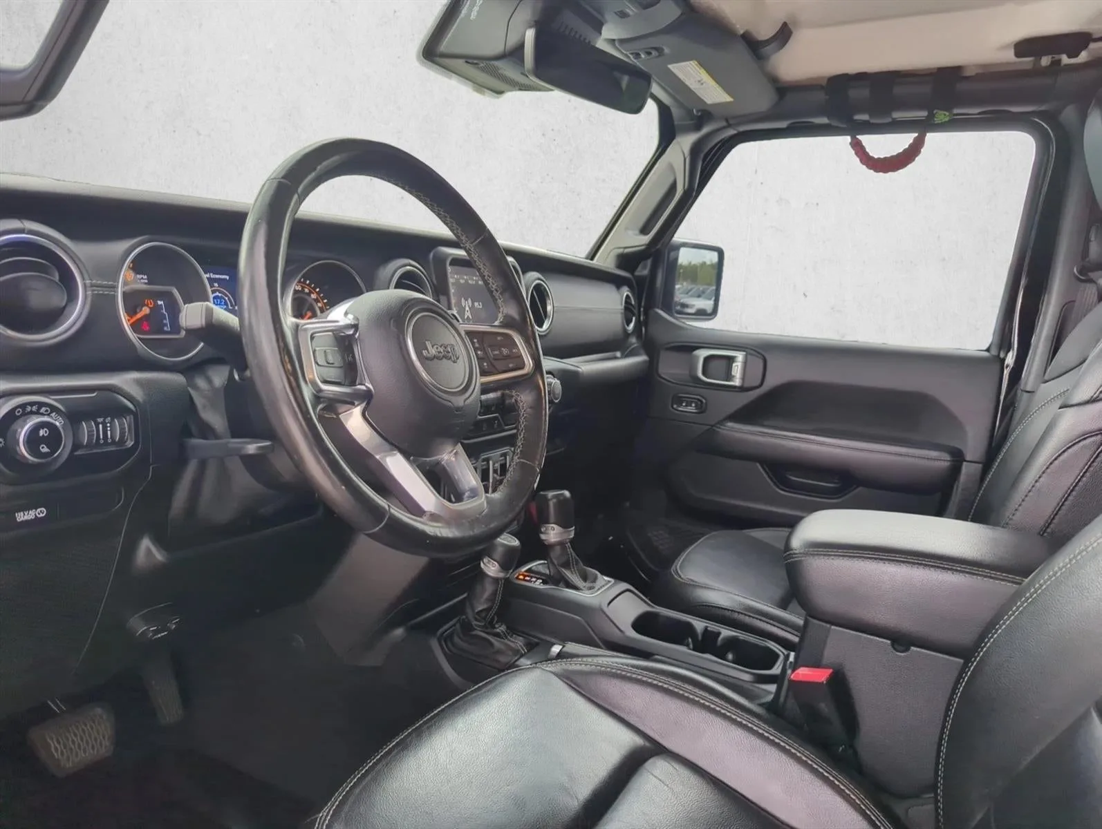 2020 Jeep Gladiator Overland 4x4 photo 8