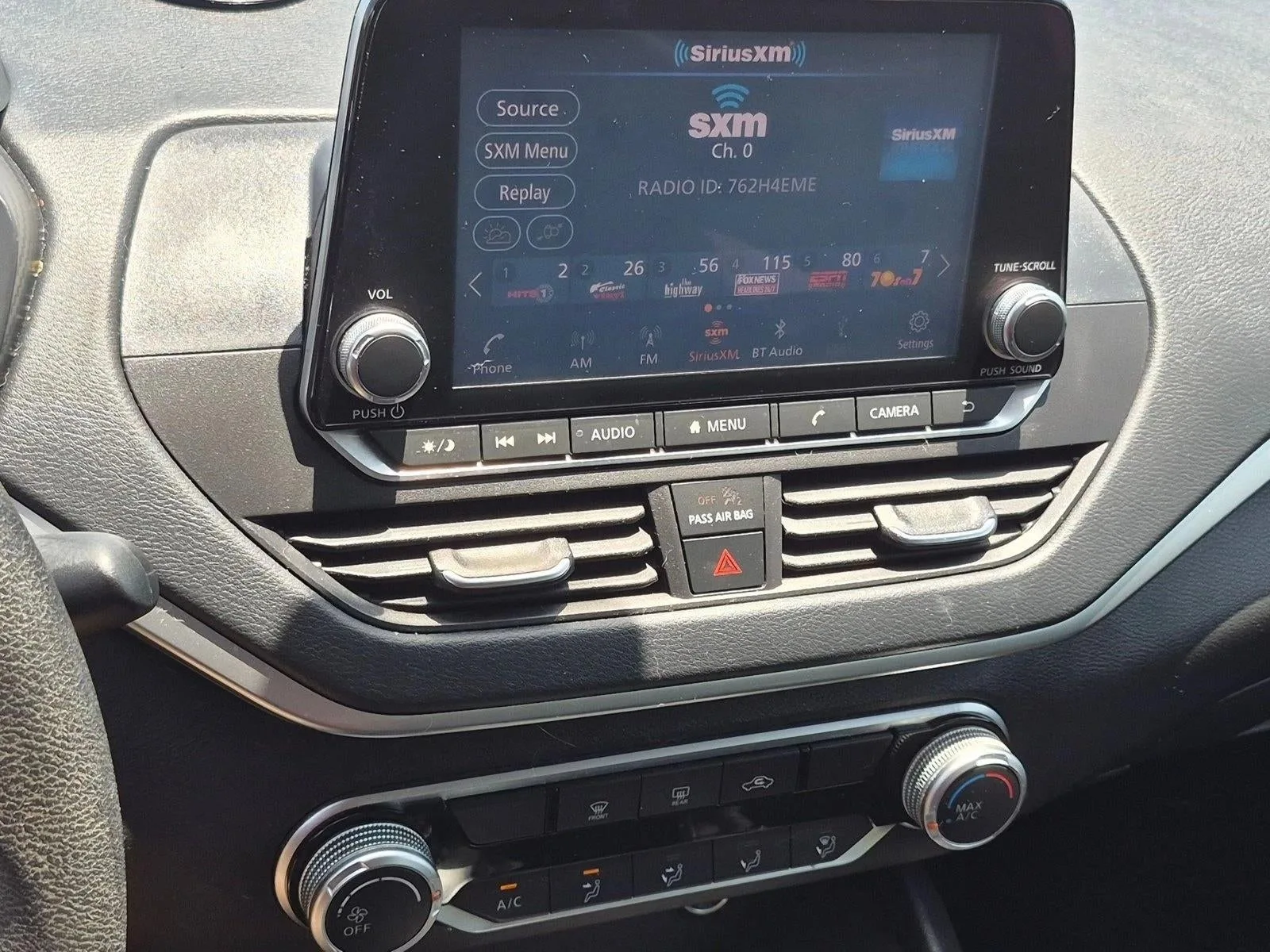 2022 Nissan Altima 2.5 SV Sedan photo 9