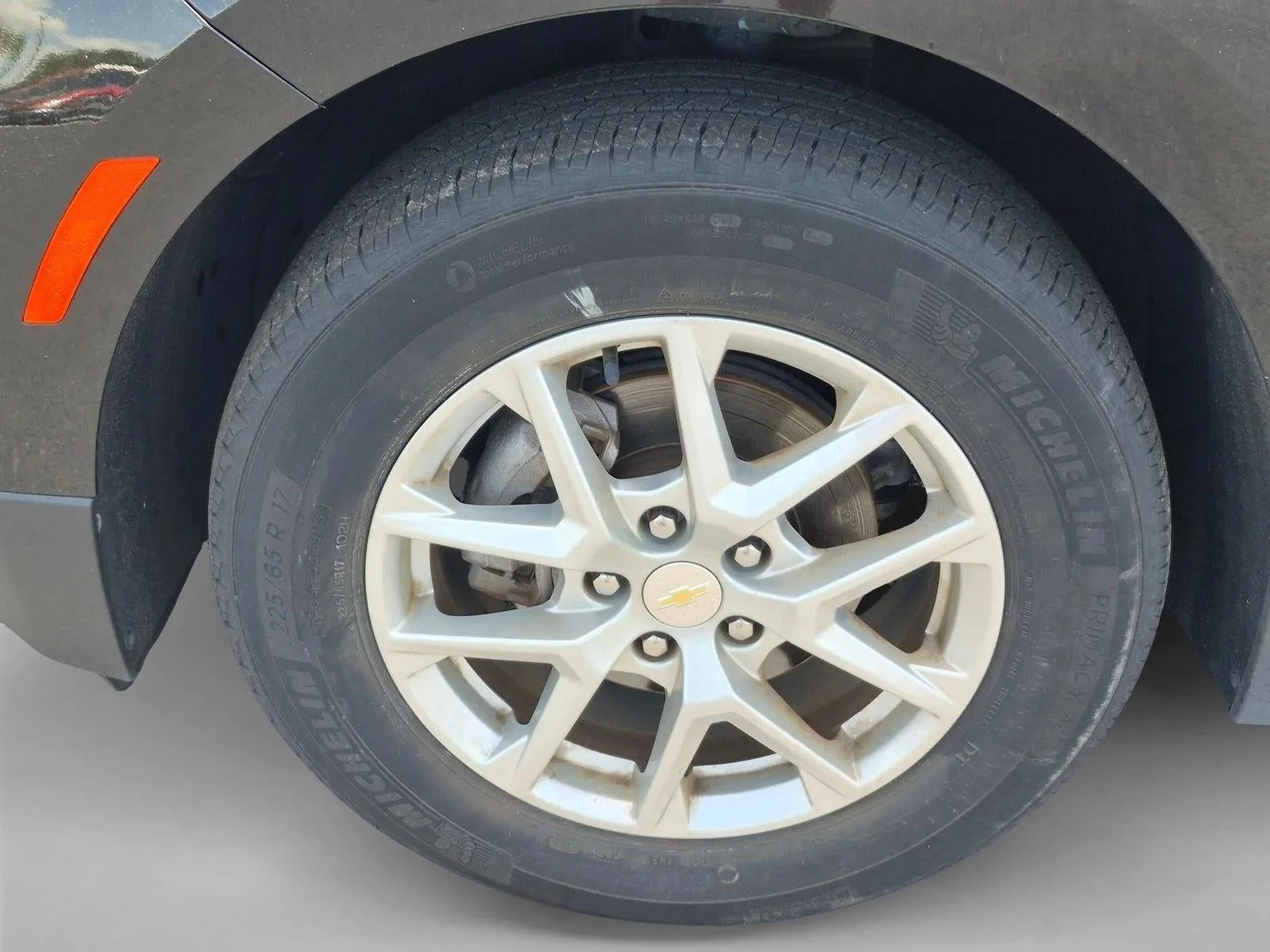 2023 Chevrolet Equinox LS photo 10