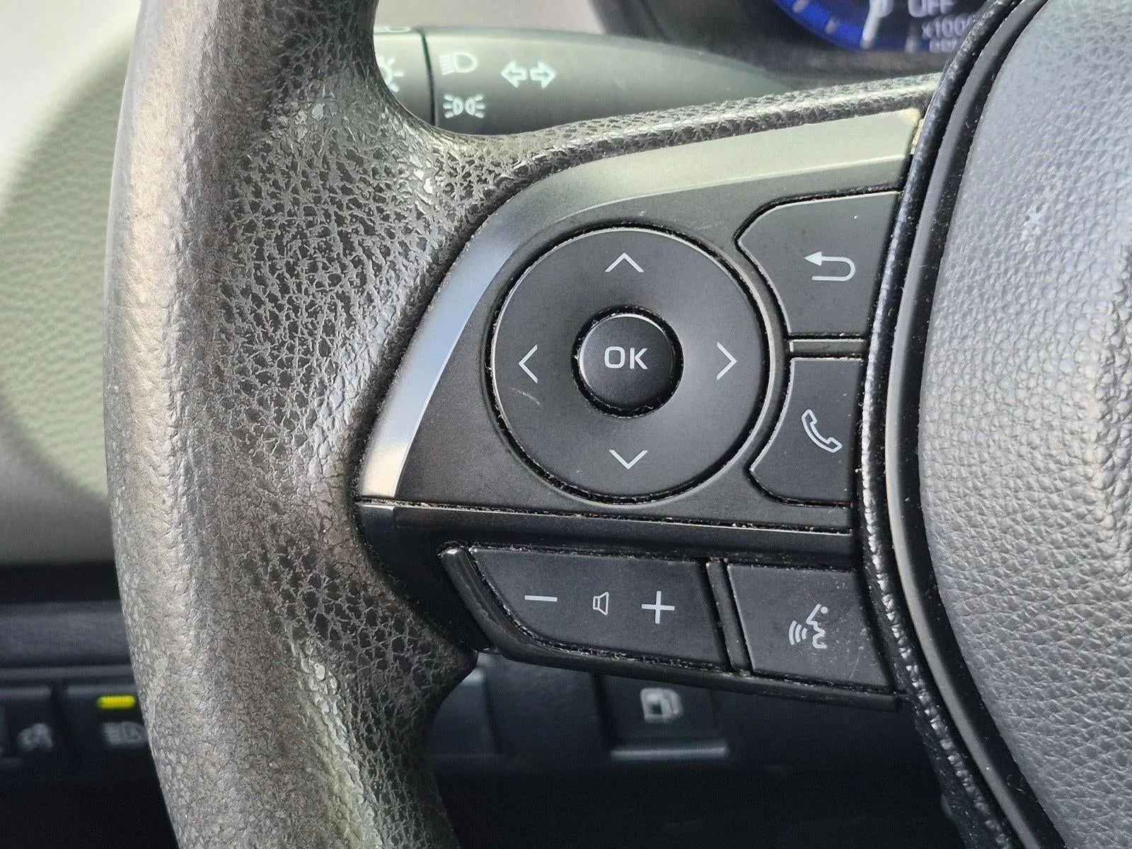 2021 Toyota Corolla Hybrid LE photo 11