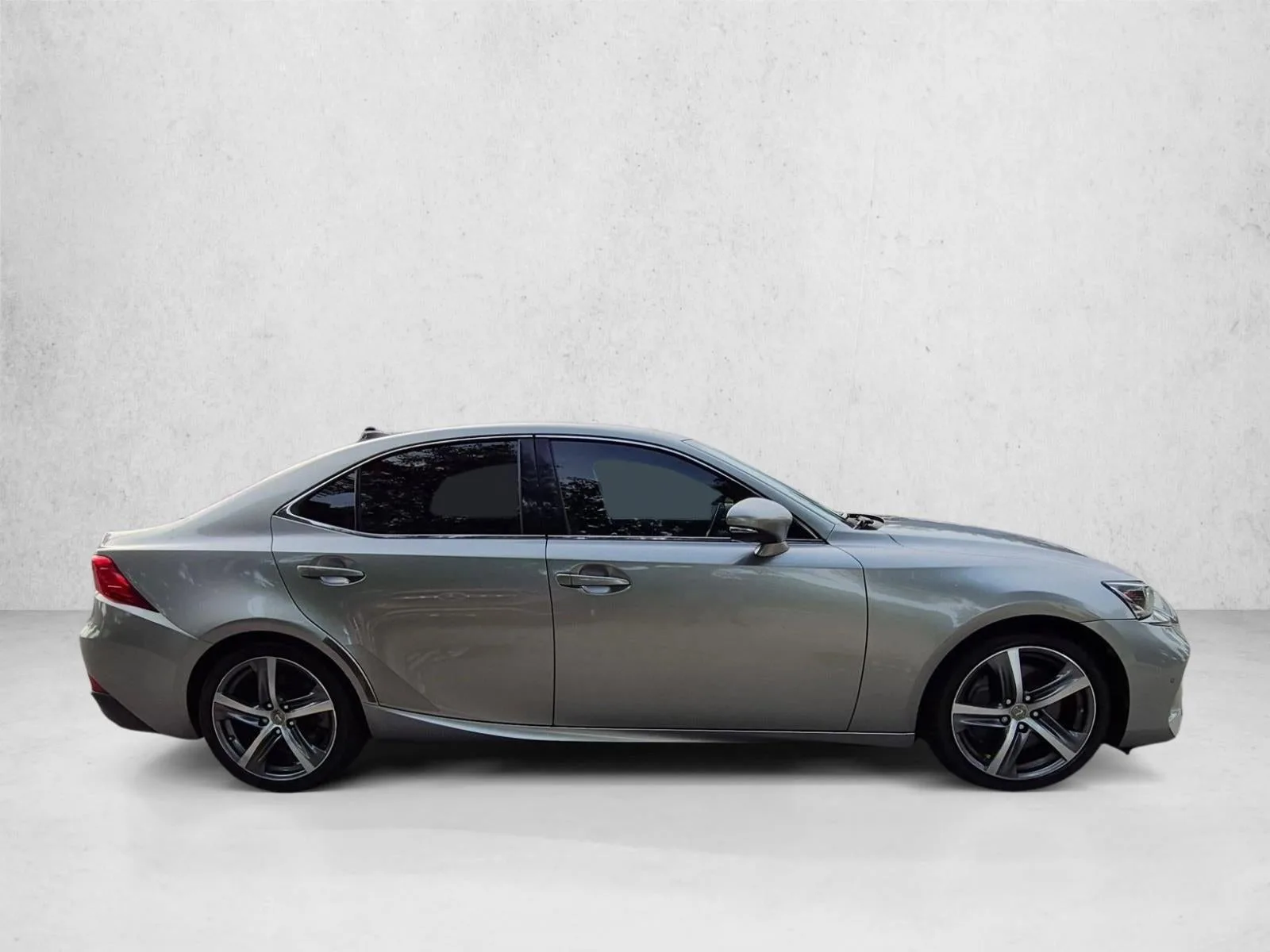 2017 Lexus IS Turbo RWD photo 4