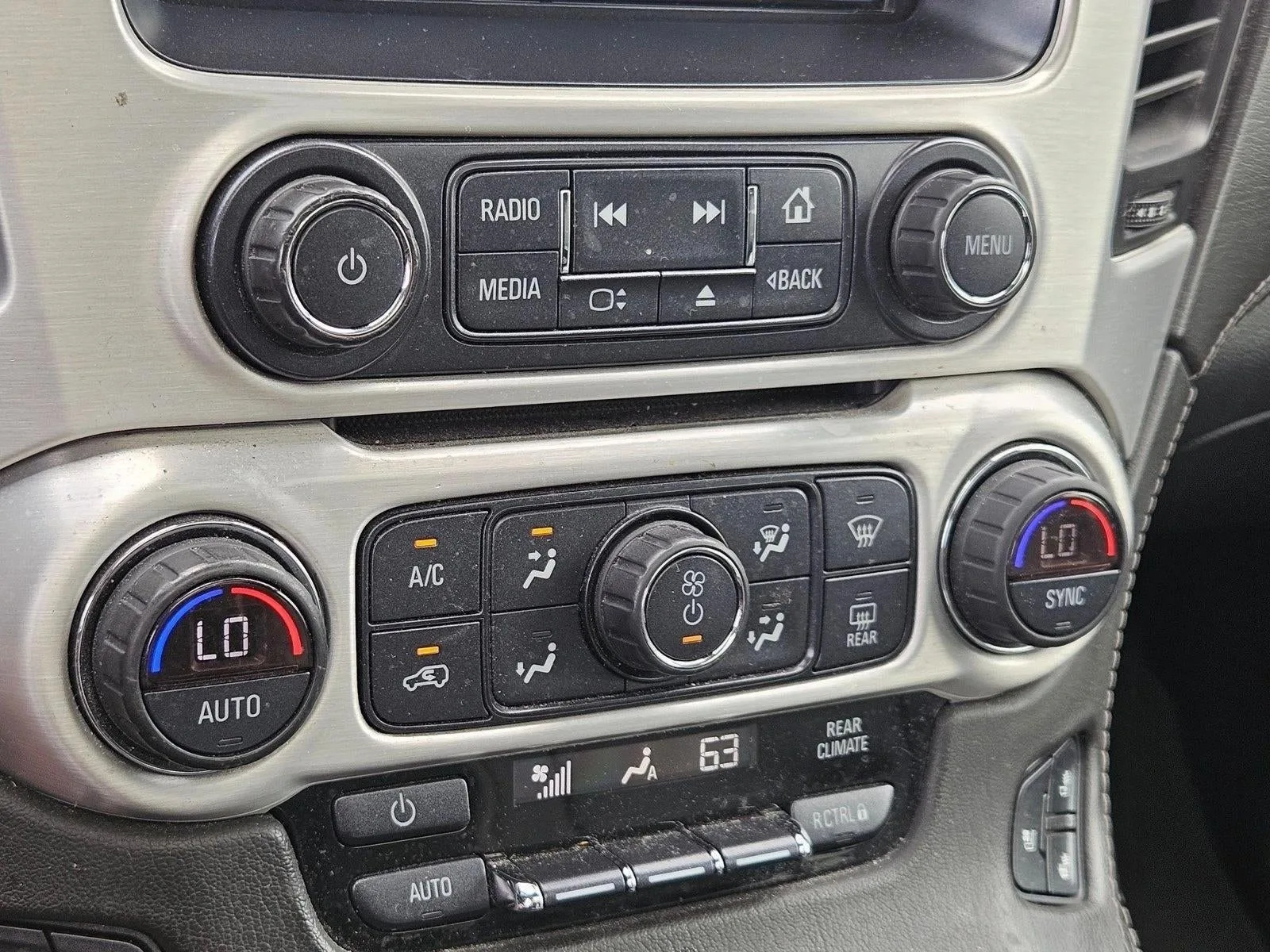 2020 GMC Yukon XL 2WD 4dr SLT photo 12