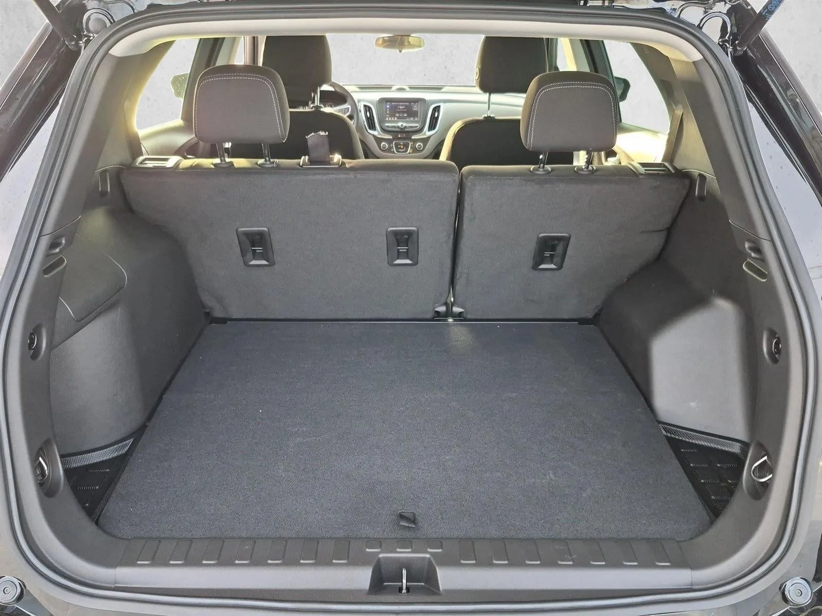 2024 Chevrolet Equinox LS photo 6