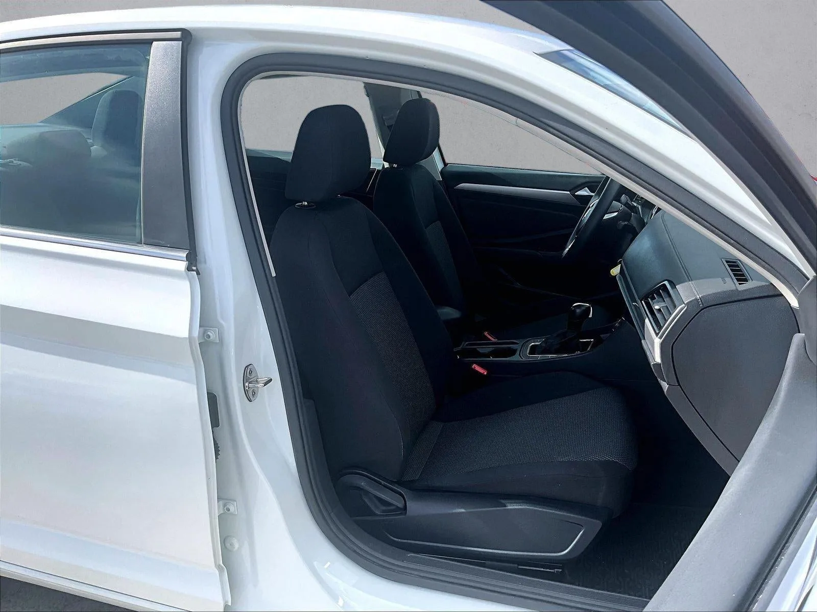 2019 Volkswagen Jetta 1.4T S photo 9