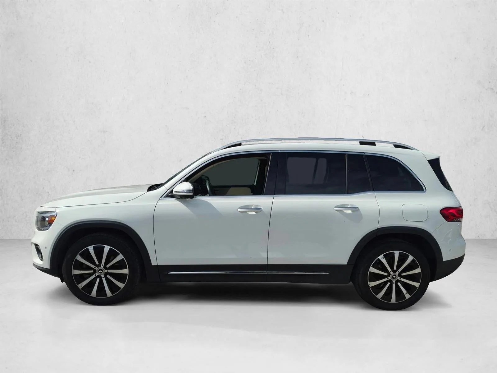 2022 Mercedes-Benz GLB GLB 250 4MATIC® SUV photo 8