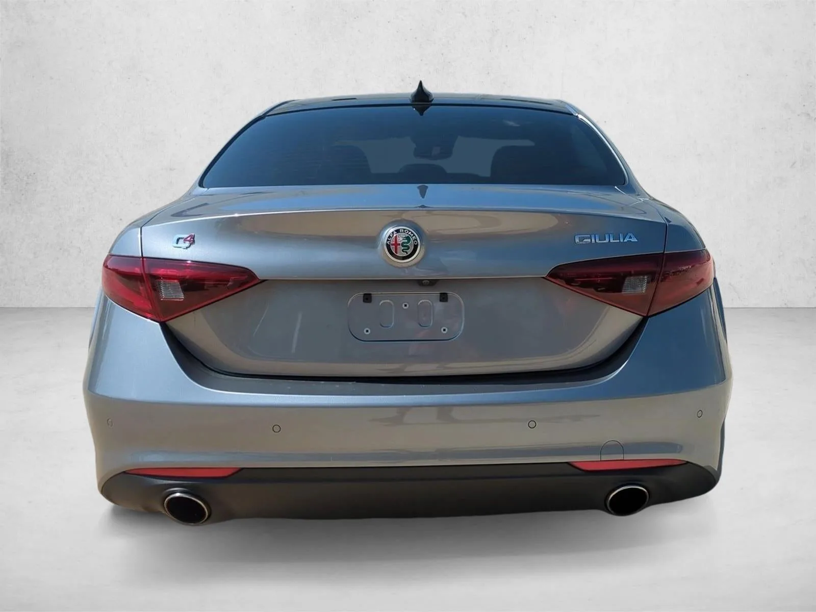 2020 Alfa Romeo Giulia AWD photo 6