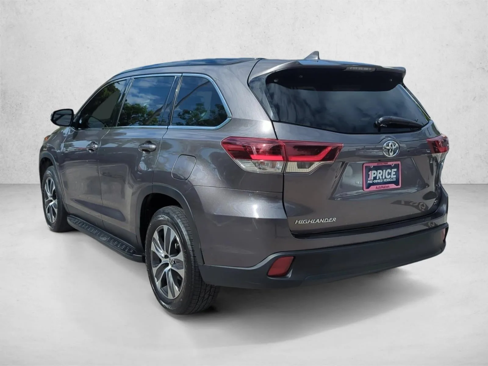 2019 Toyota Highlander SE V6 FWD (Natl) photo 7
