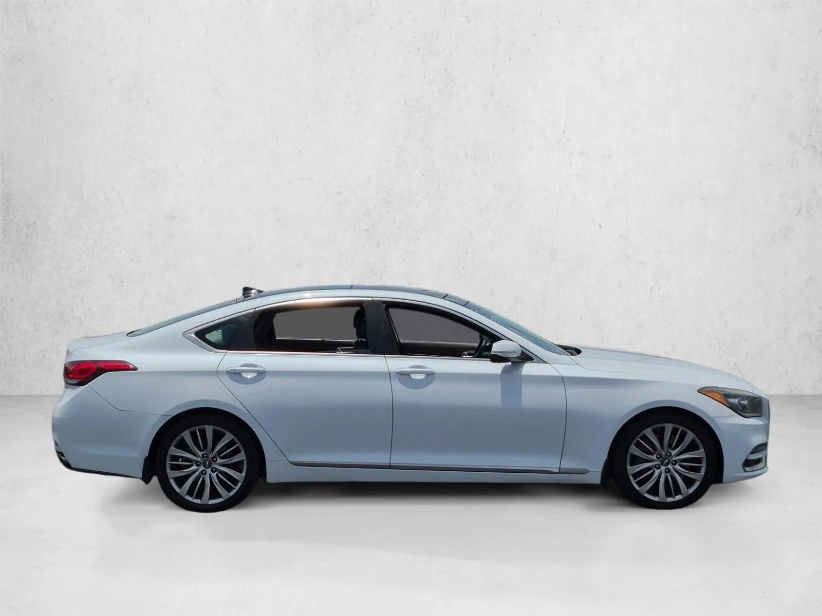 2018 Genesis G80 5.0 Ultimate photo 4