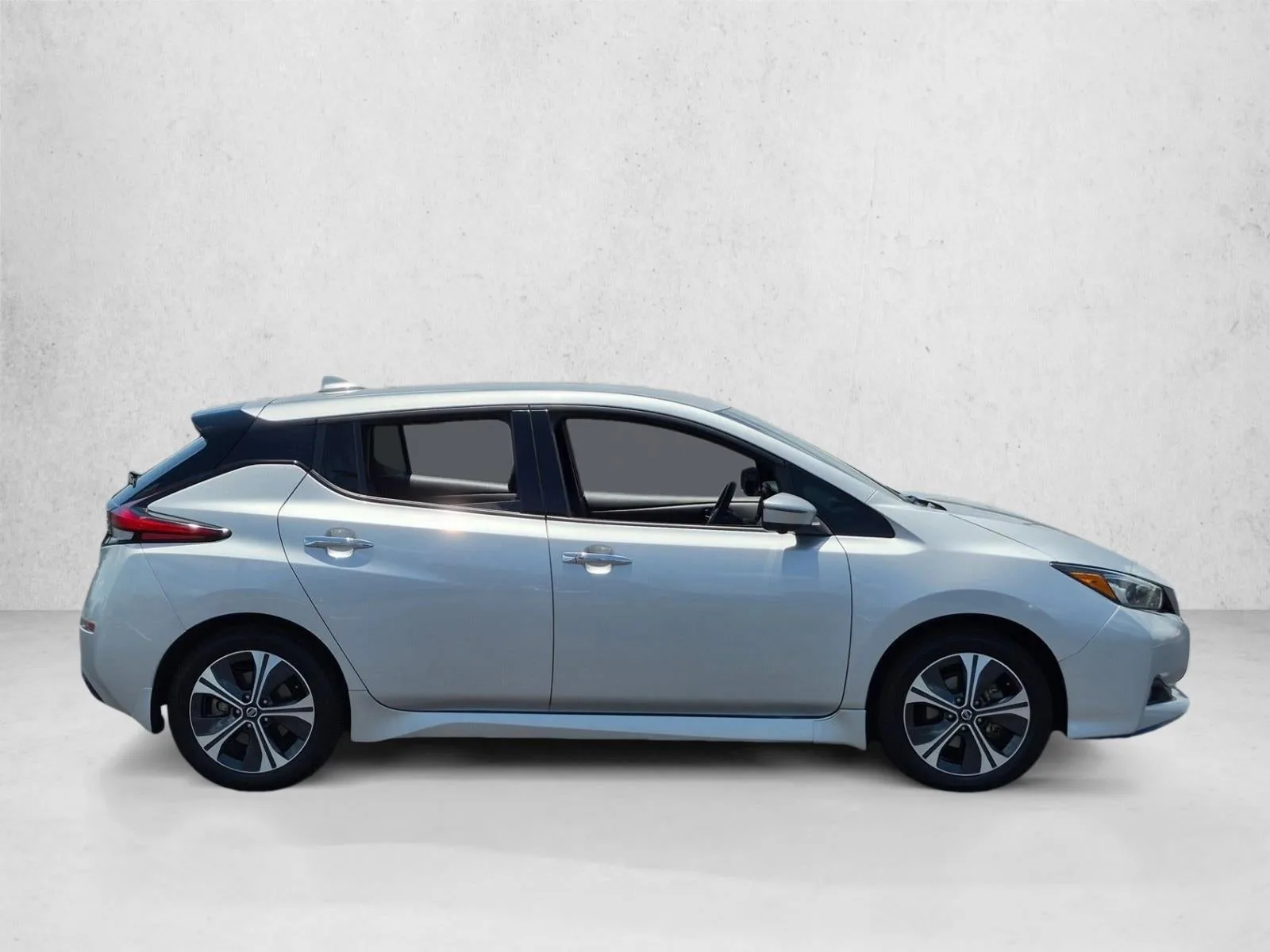 2020 Nissan LEAF SL PLUS 62 kWh photo 4