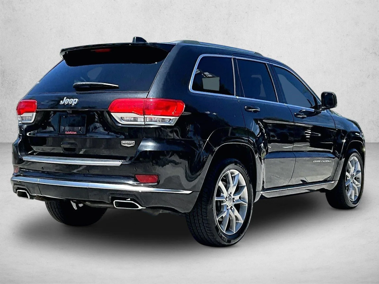 2016 Jeep Grand Cherokee RWD 4dr Summit photo 2
