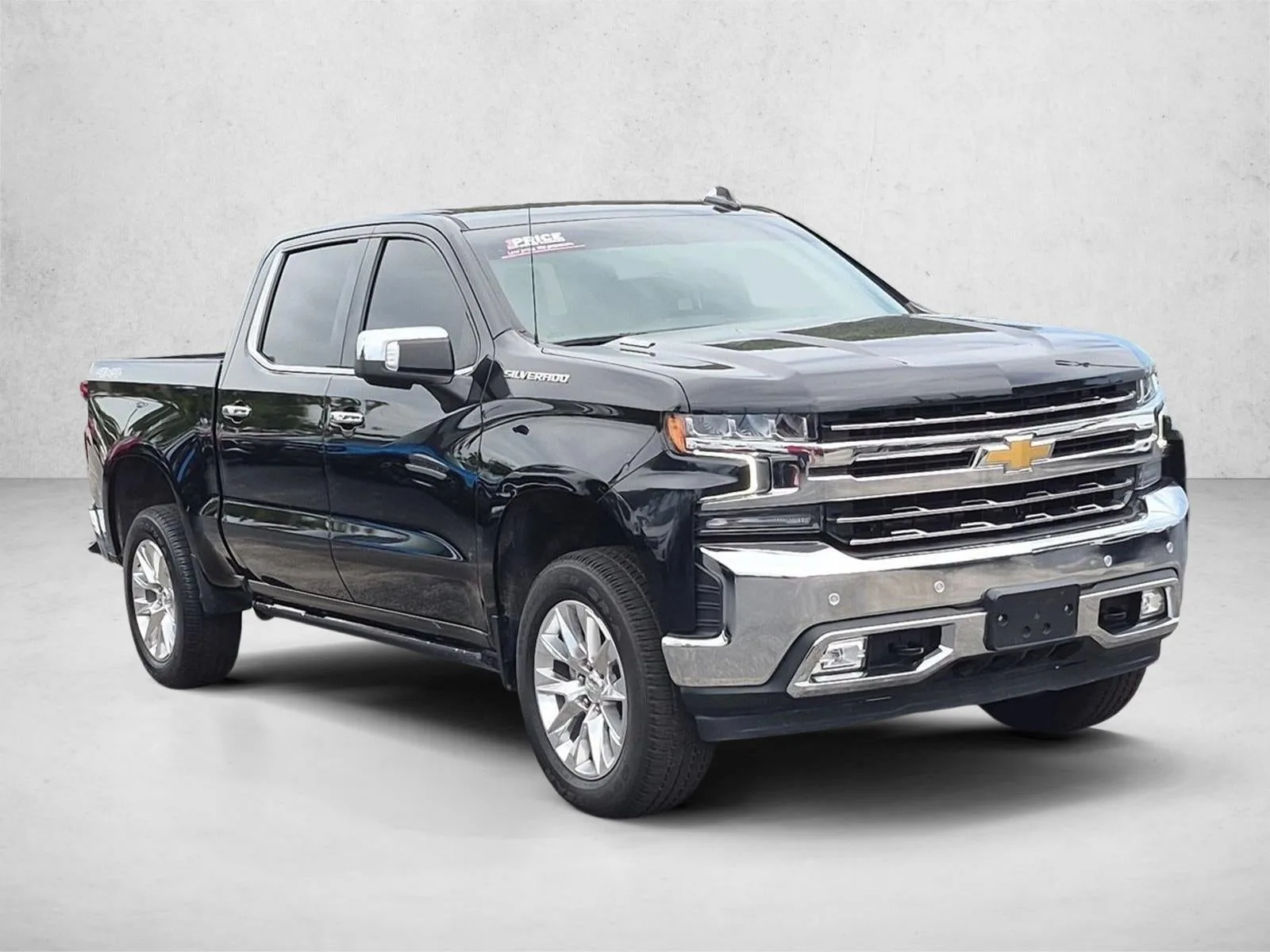 2022 Chevrolet Silverado 1500 LTD LTZ photo 3