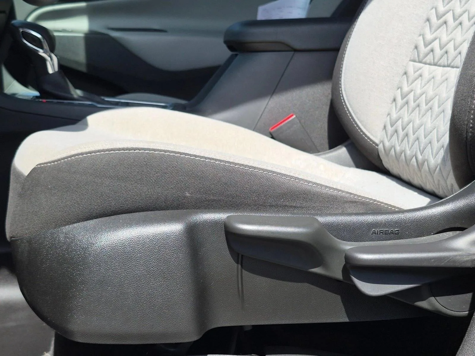 2022 Chevrolet Equinox FWD 4dr LS w/1LS photo 4