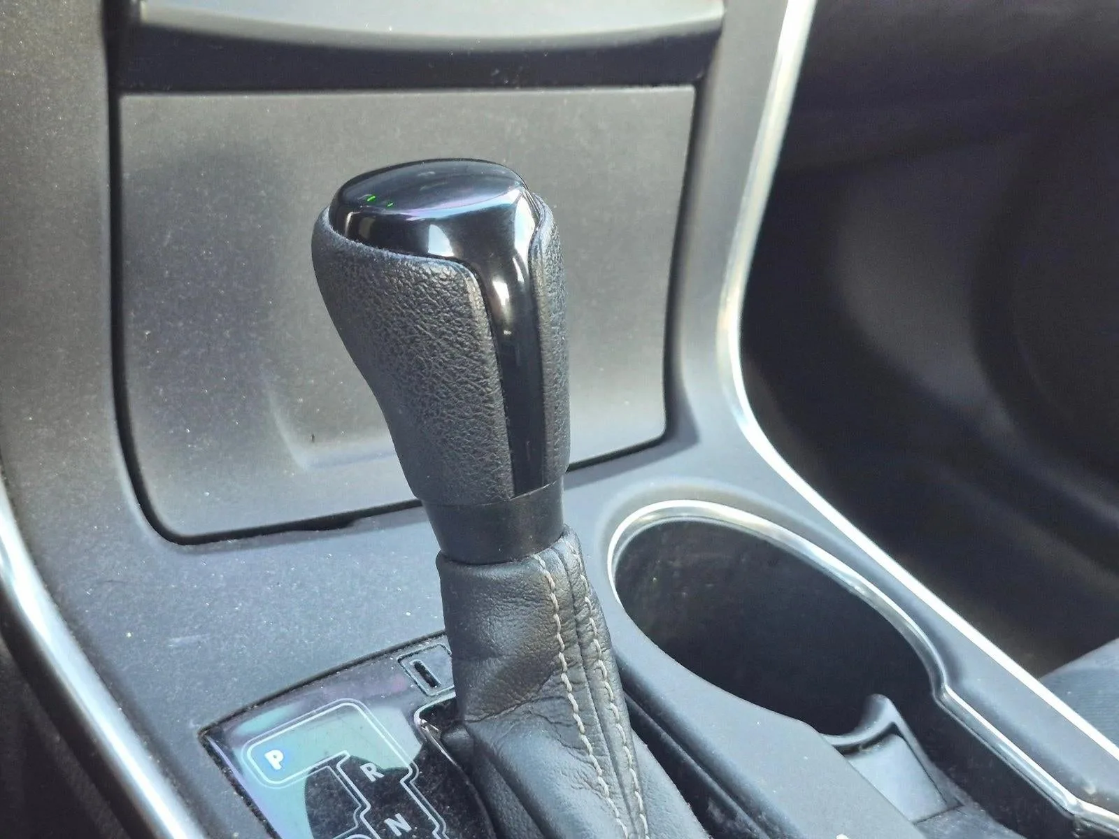 2016 Toyota Camry 4dr Sdn I4 Auto LE (SE) photo 8