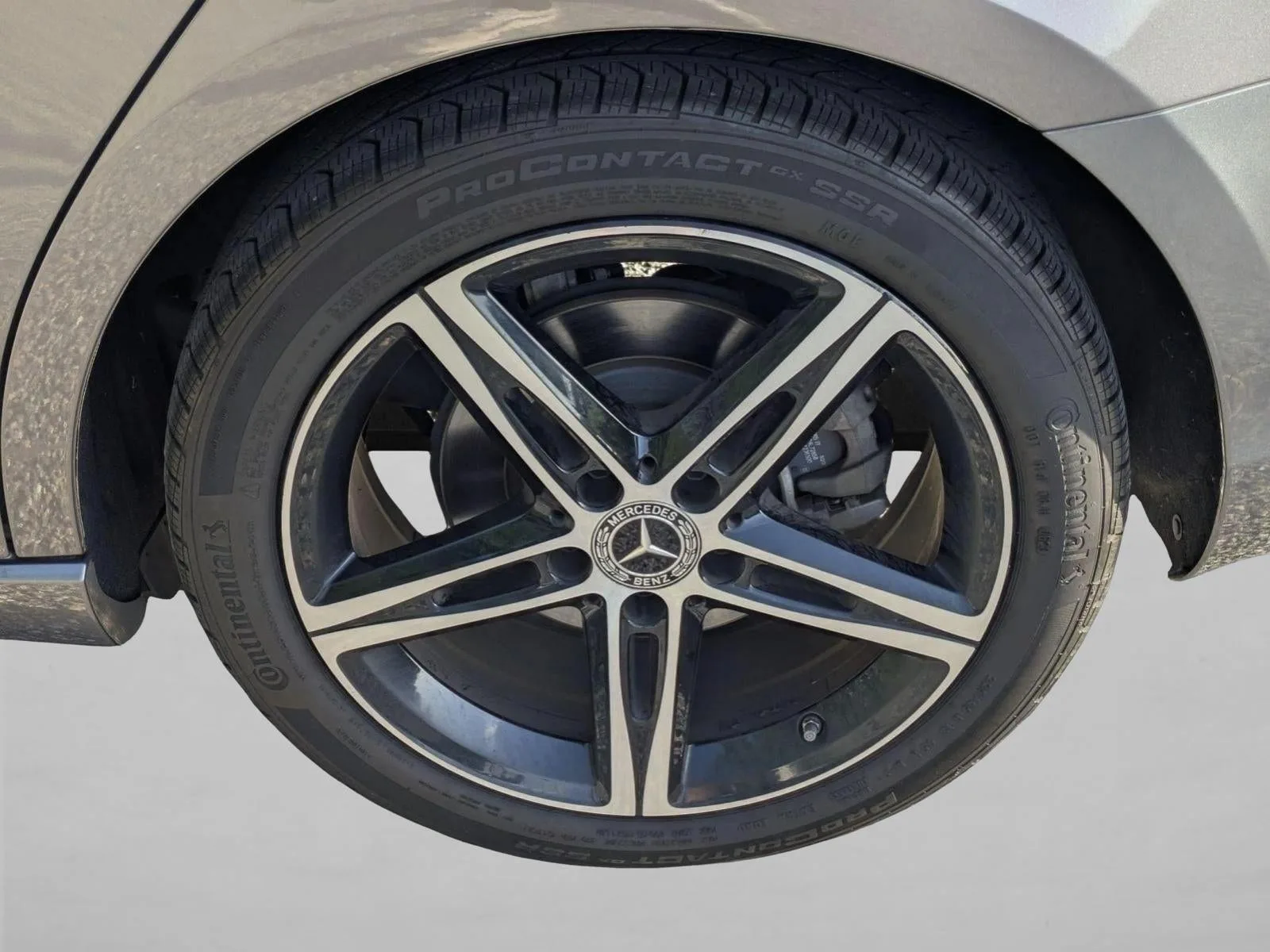 2022 Mercedes-Benz A-Class A 220 Sedan photo 7