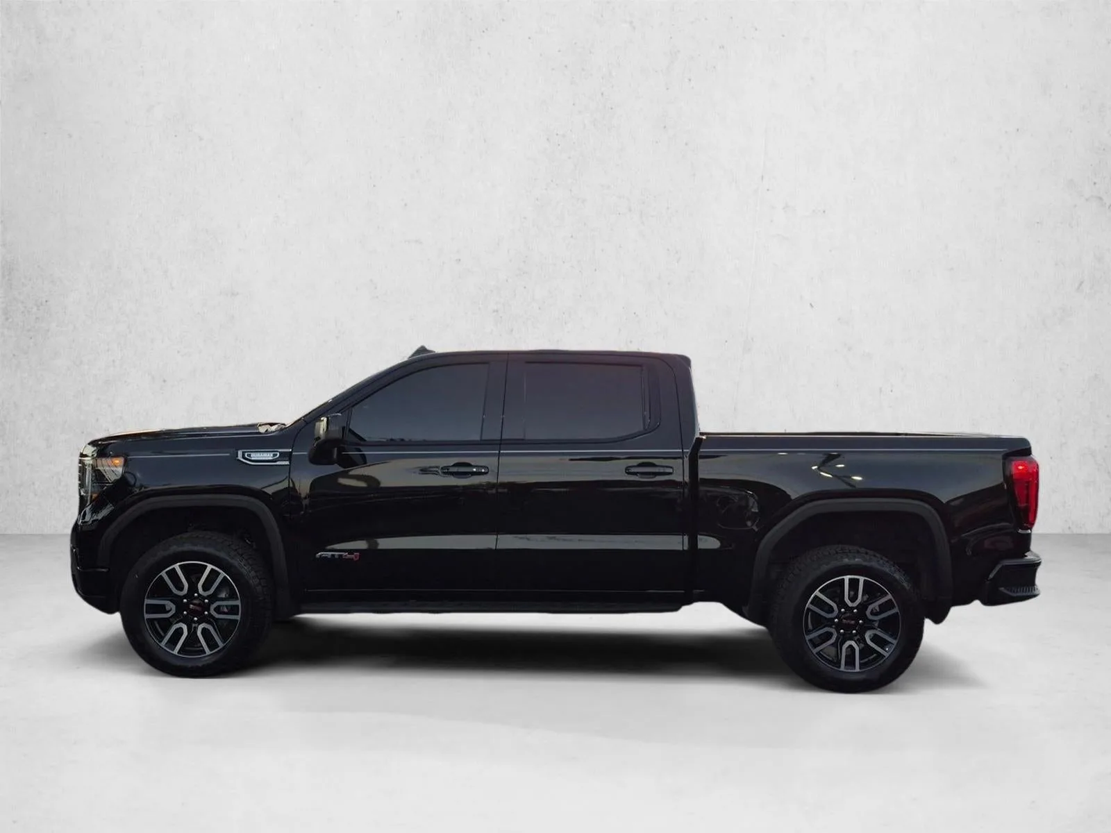 2025 GMC Sierra 1500 AT4 photo 9