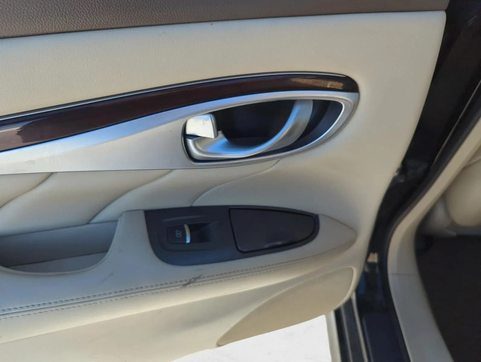 2012 INFINITI M37 x AWD photo 9