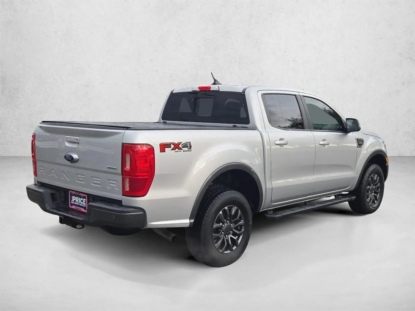 2019 Ford Ranger LARIAT 4WD SuperCrew 5' Box photo 5