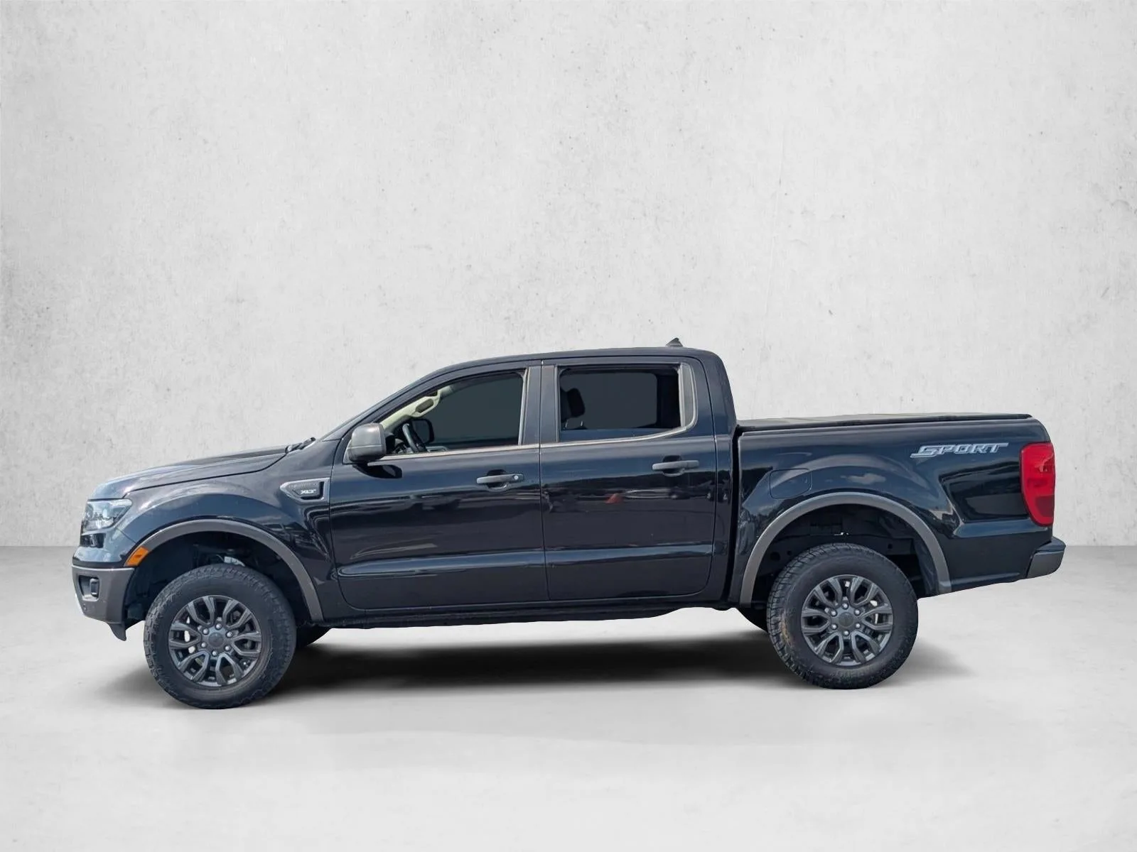 2020 Ford Ranger XLT 2WD SuperCrew 5' Box photo 7