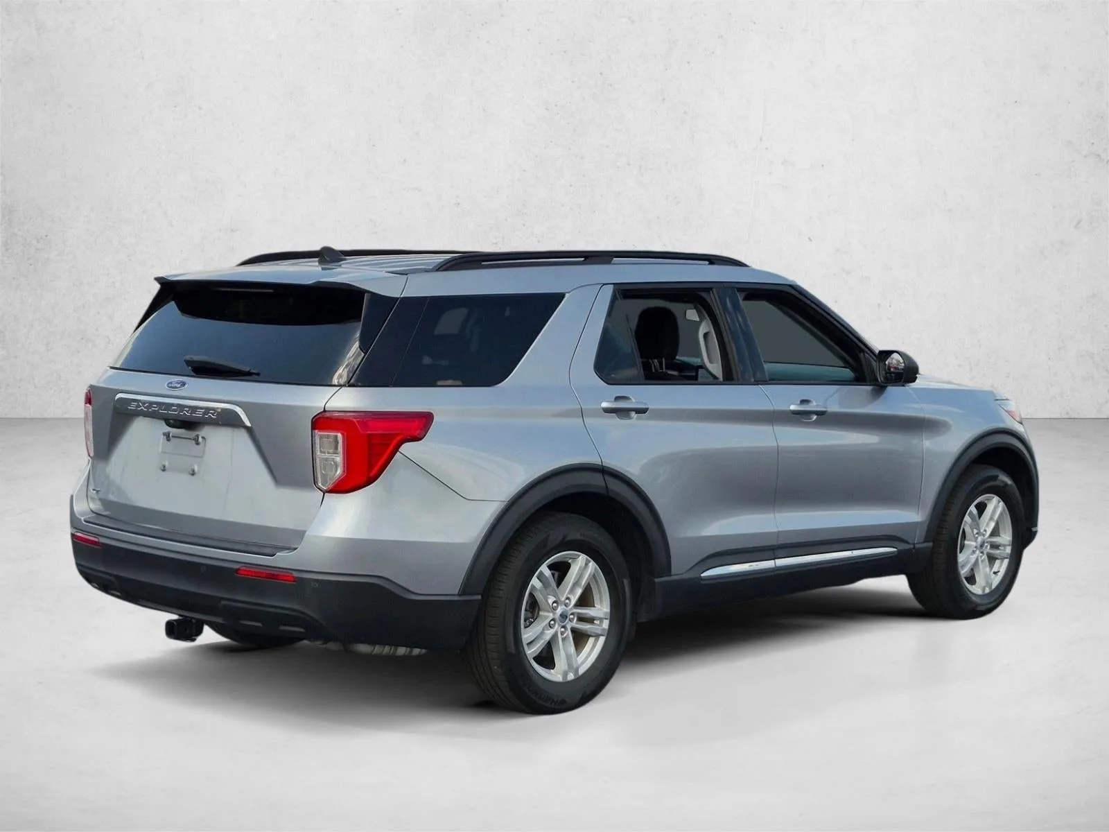 2021 Ford Explorer XLT photo 5