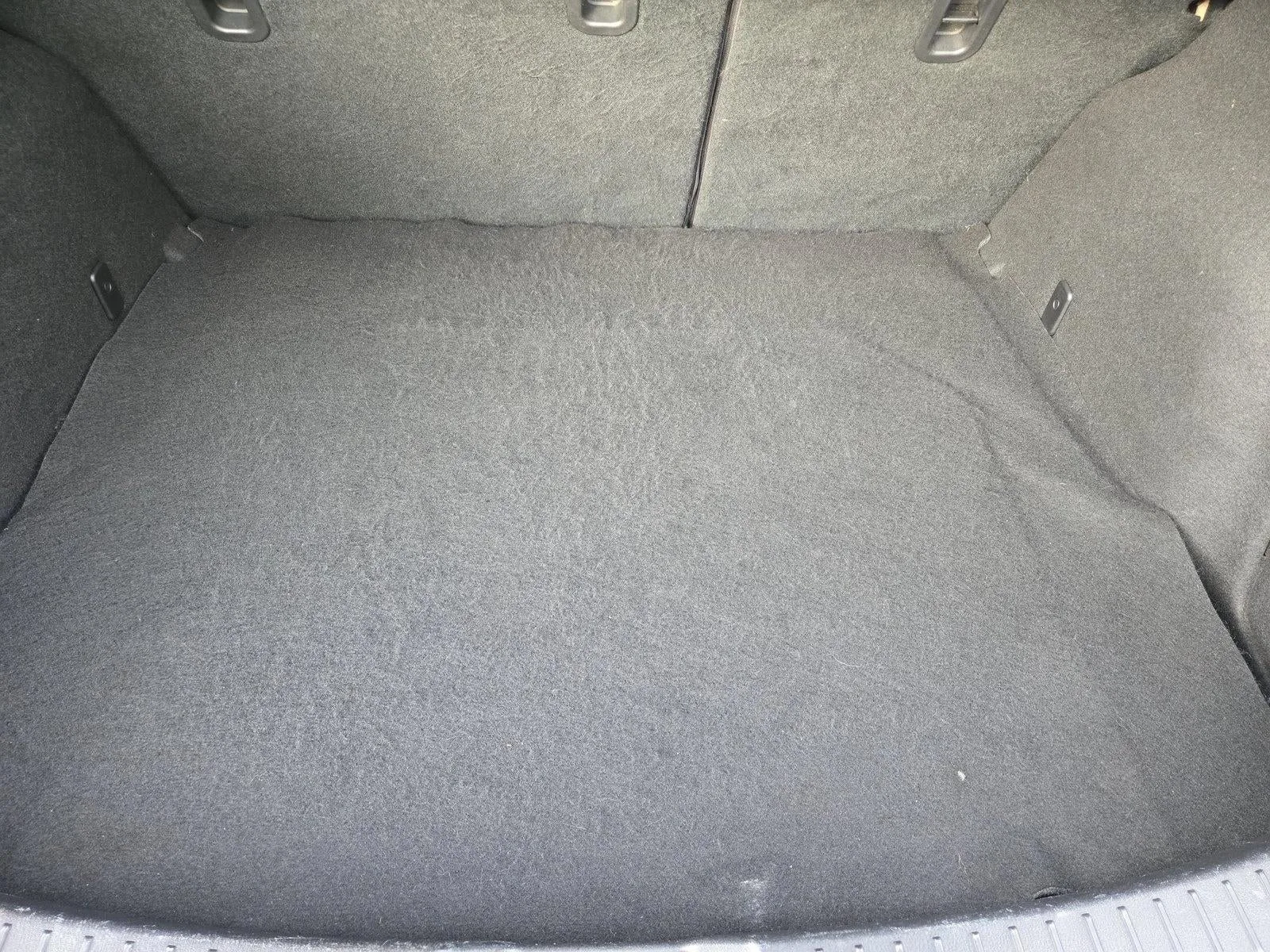 2018 Mazda Mazda3 5-Door Touring Auto photo 6