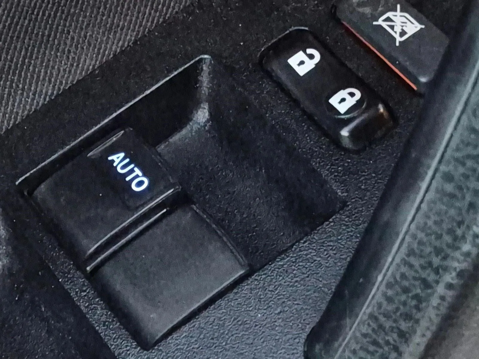 2019 Toyota Corolla LE CVT (Natl) photo 7