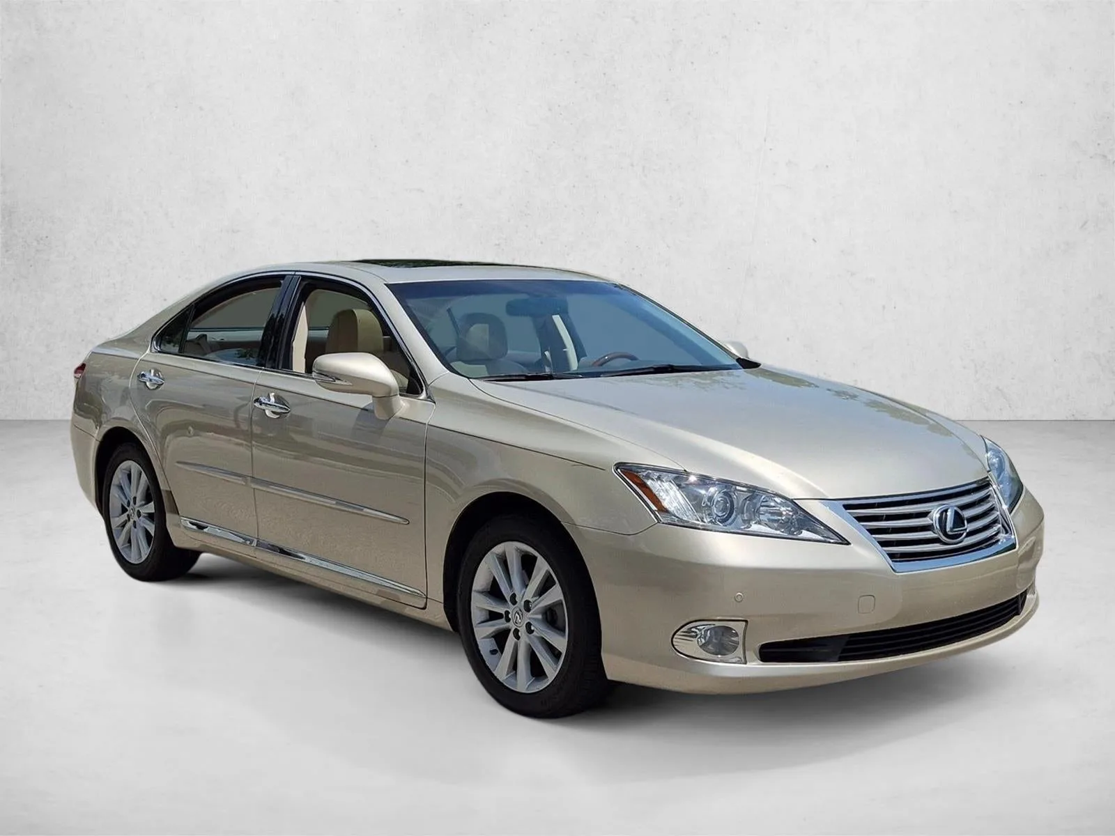 2011 Lexus ES 350 4dr Sdn photo 3