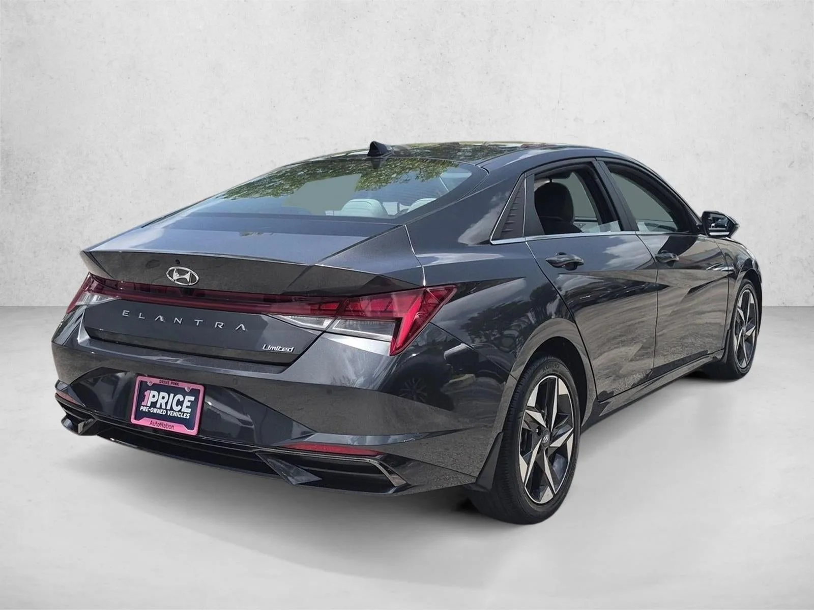 2023 Hyundai ELANTRA Limited IVT photo 5