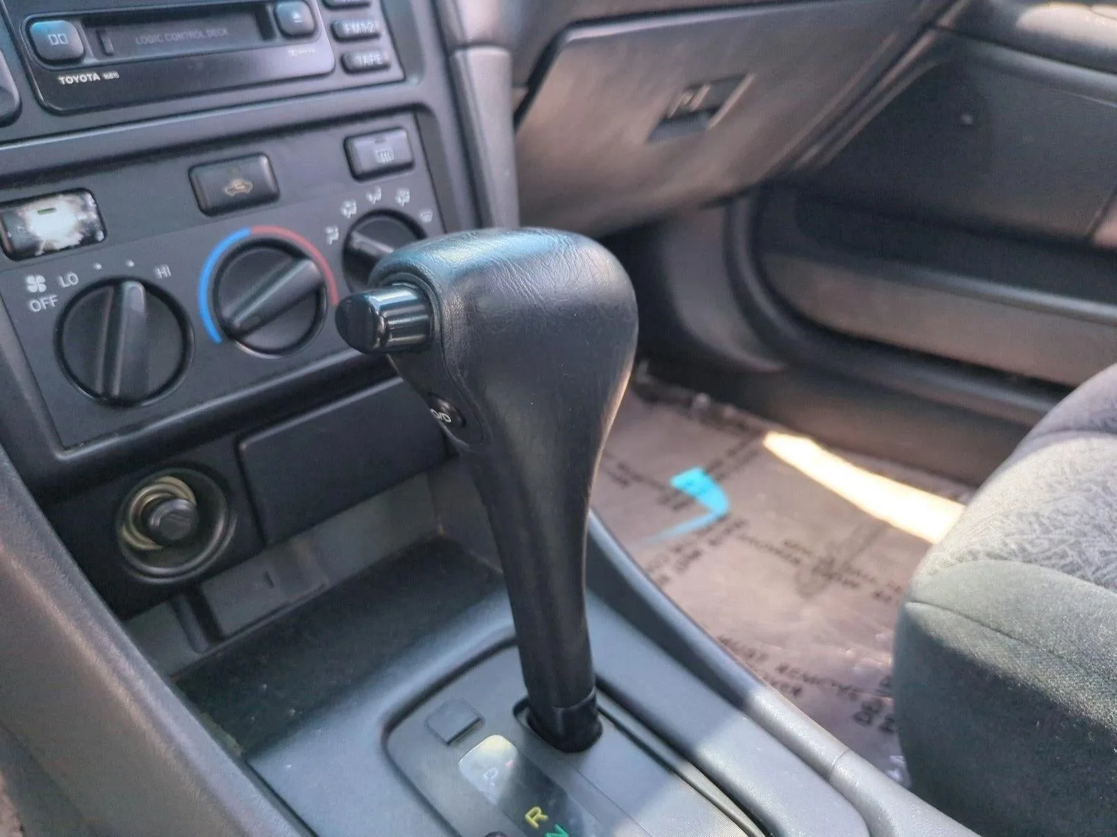 2001 Toyota Camry Solara SE photo 12