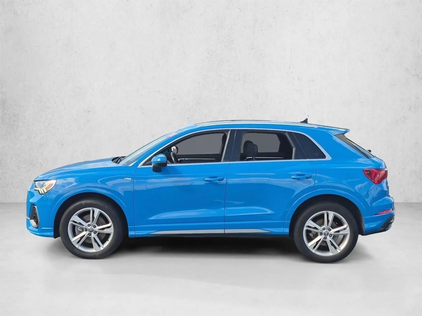 2020 Audi Q3 Premium Plus 45 TFSI S line quattro Tiptronic photo 9