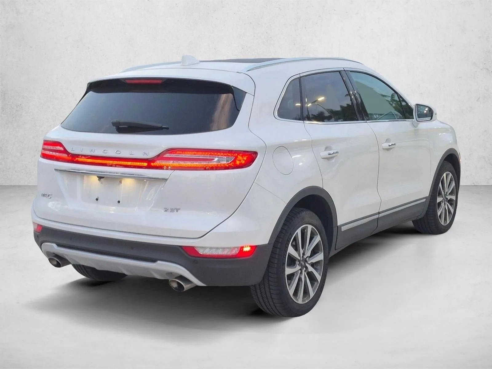 2019 Lincoln MKC Reserve AWD photo 5