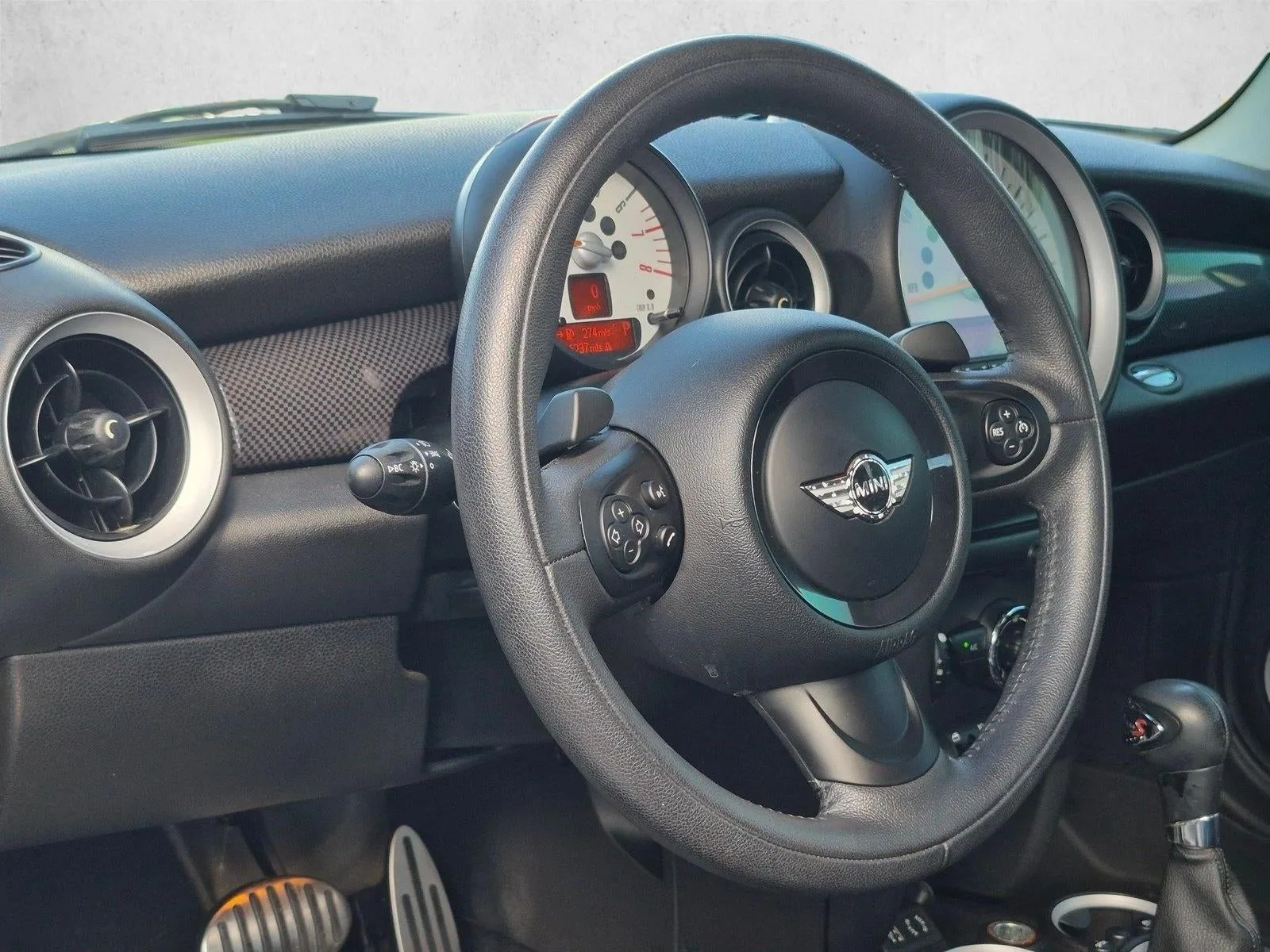 2013 MINI Cooper S Hardtop S photo 3