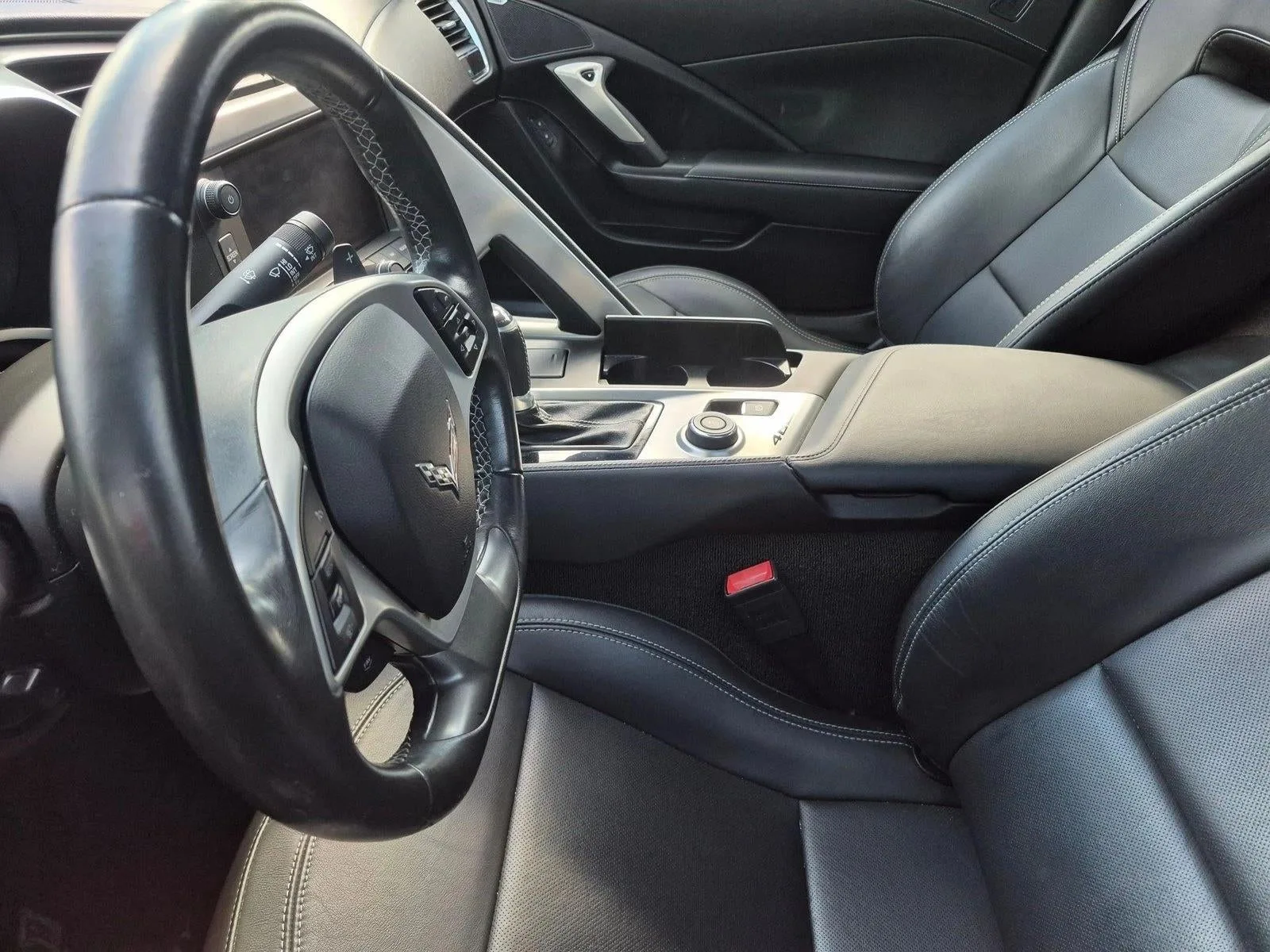 2017 Chevrolet Corvette Stingray 1LT photo 10