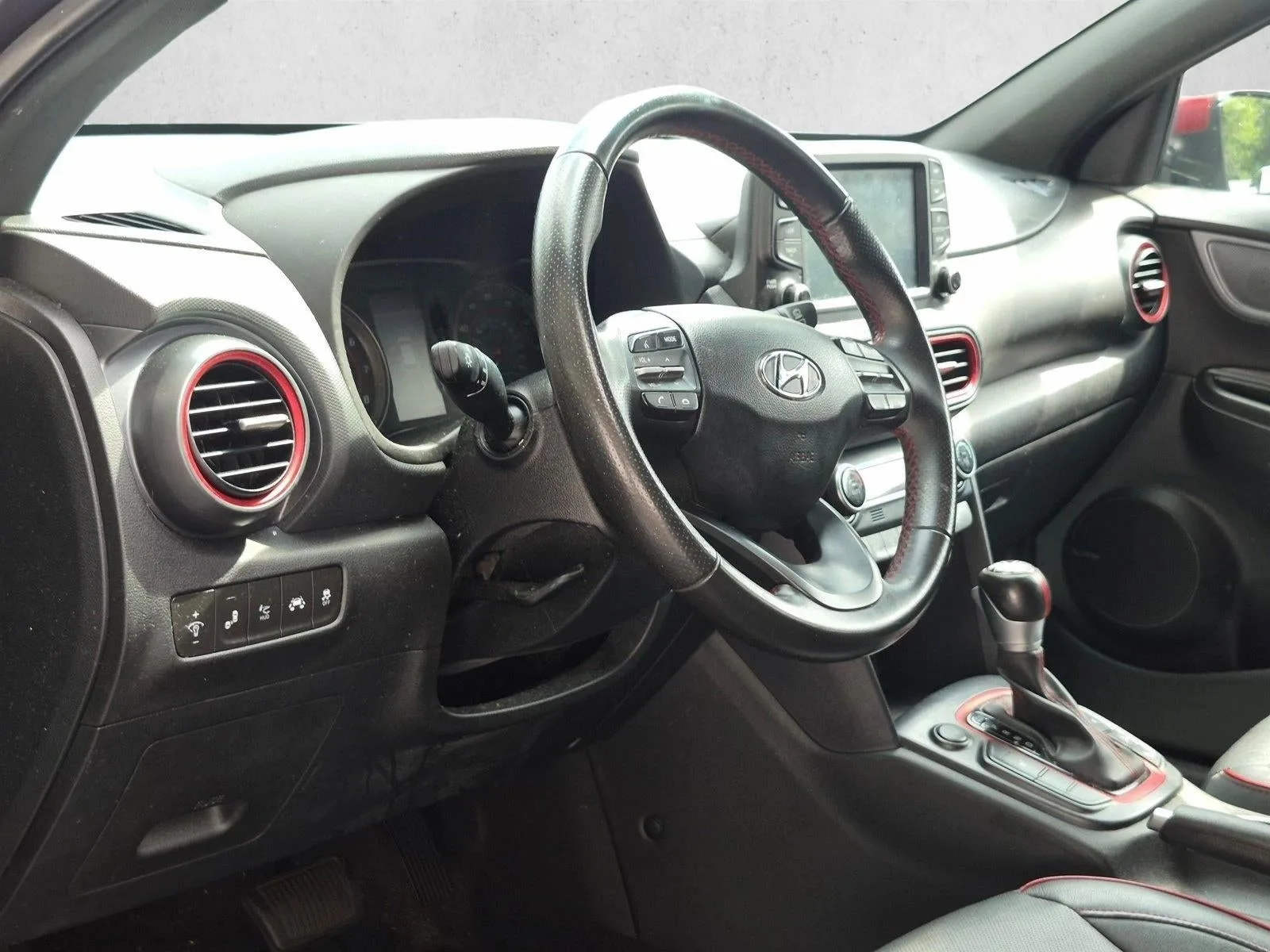 2019 Hyundai KONA Iron Man DCT AWD photo 2