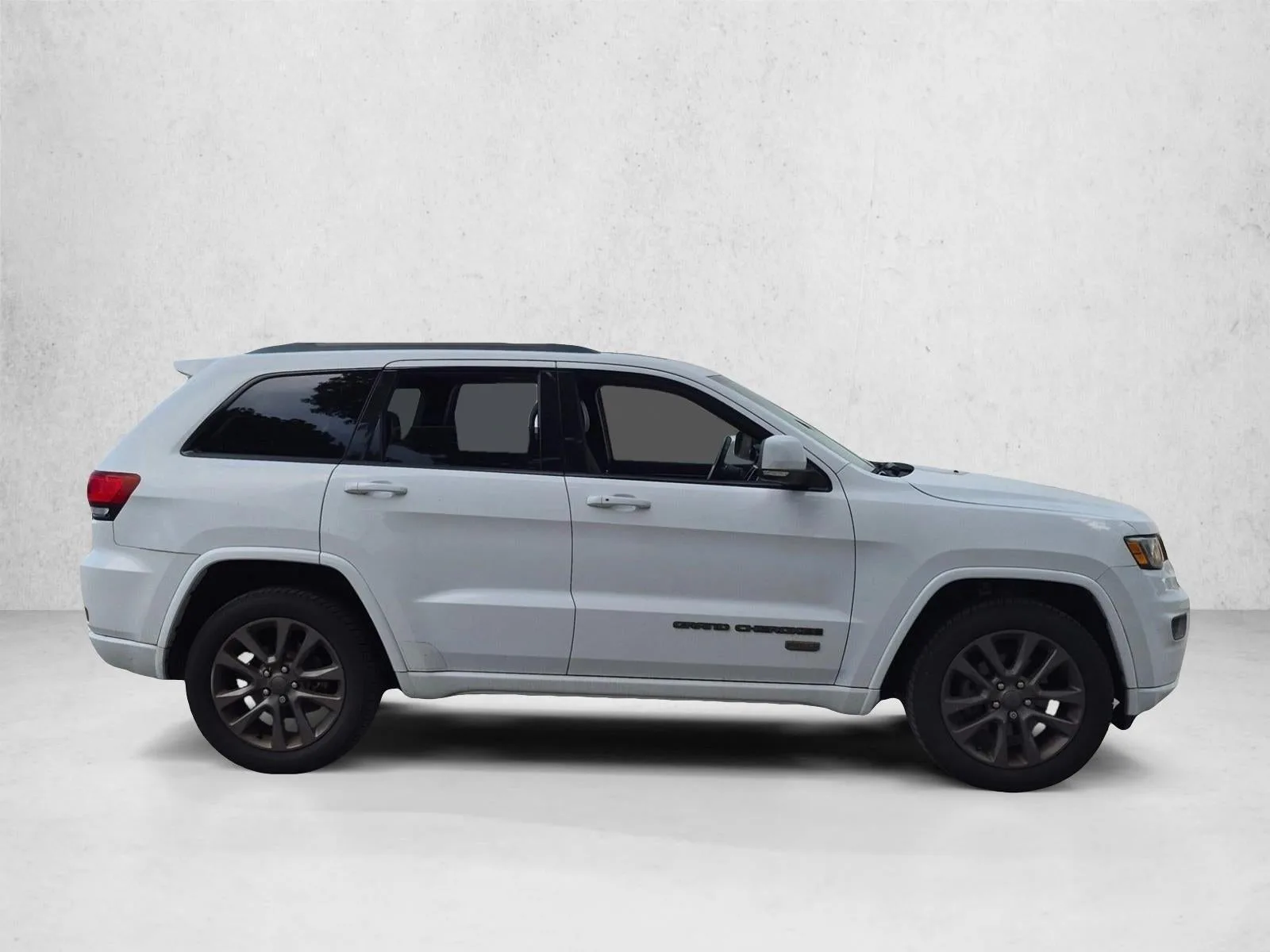 2016 Jeep Grand Cherokee Limited 75th Anniversary photo 4