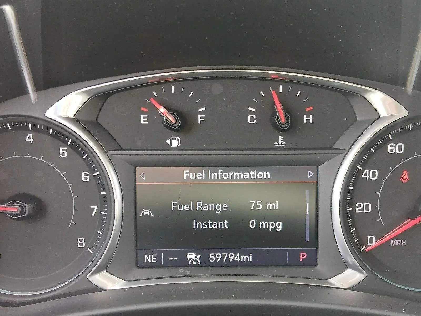 2019 Chevrolet Equinox FWD Premier photo 9