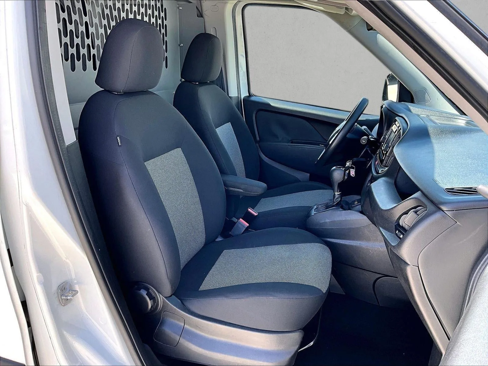 2021 RAM ProMaster City Cargo Van Tradesman Van photo 9