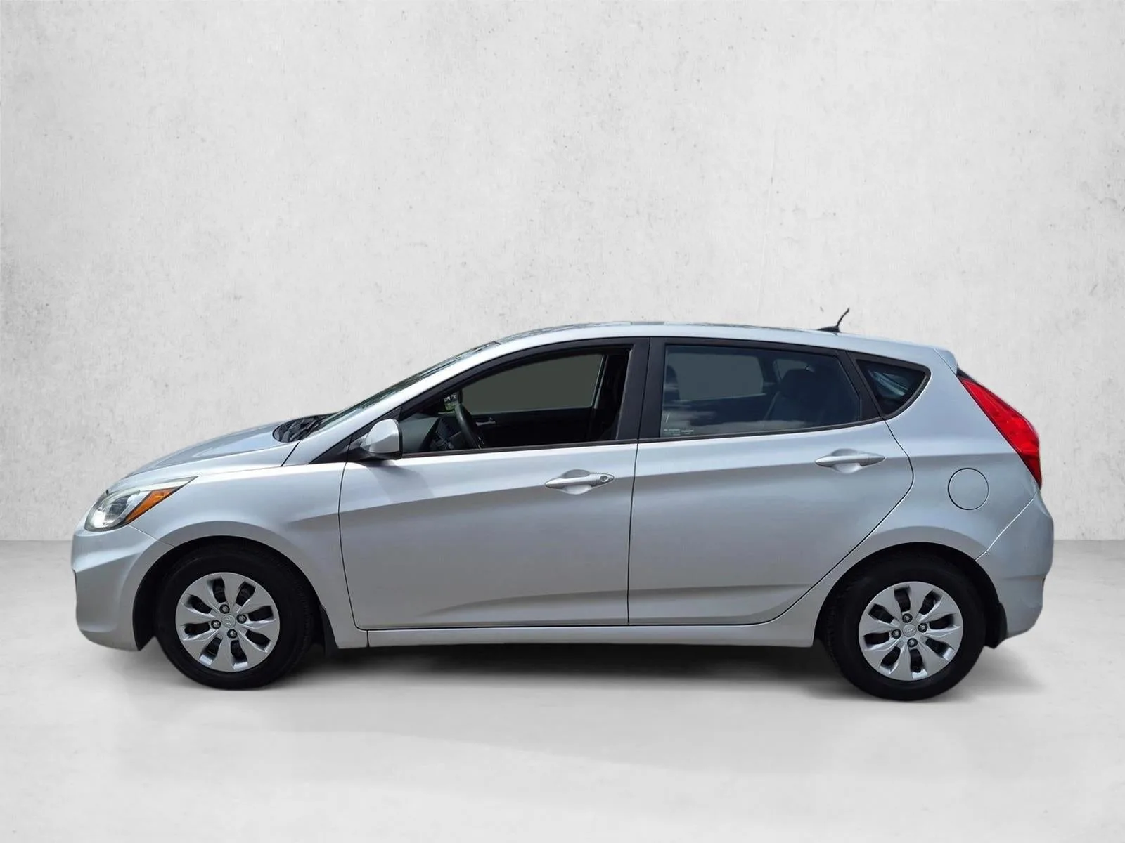 2015 Hyundai ACCENT 5dr HB Auto GS photo 8