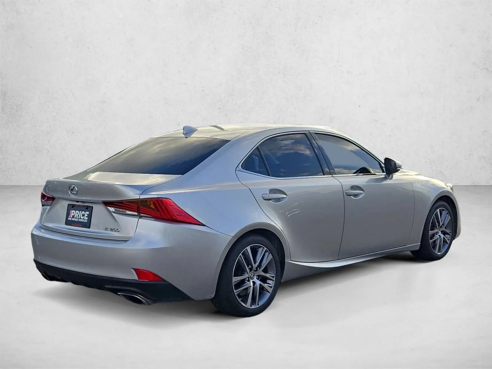 2019 Lexus IS 300 RWD photo 5