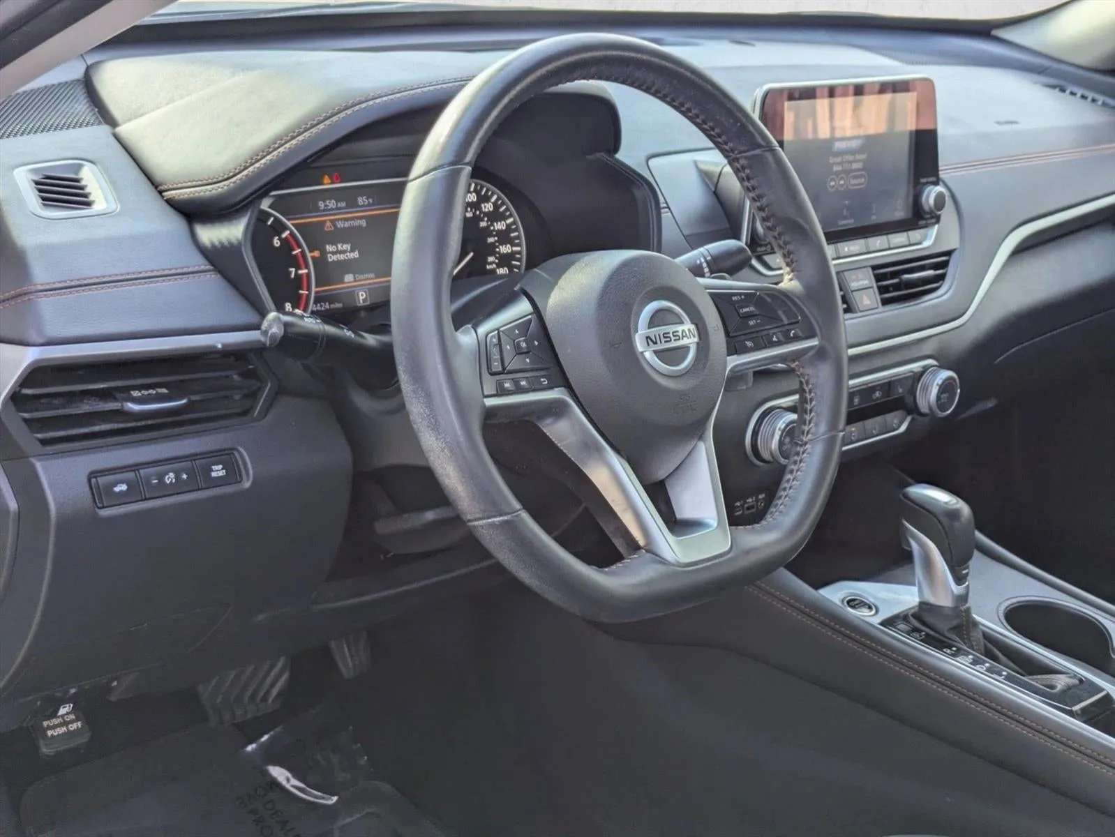 2022 Nissan Altima 2.0 SR Sedan photo 10