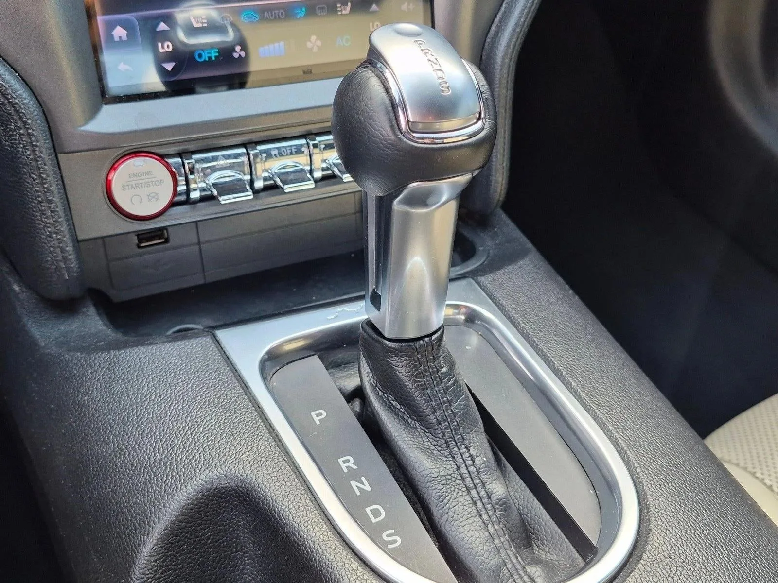 2019 Ford Mustang EcoBoost Premium Convertible photo 12