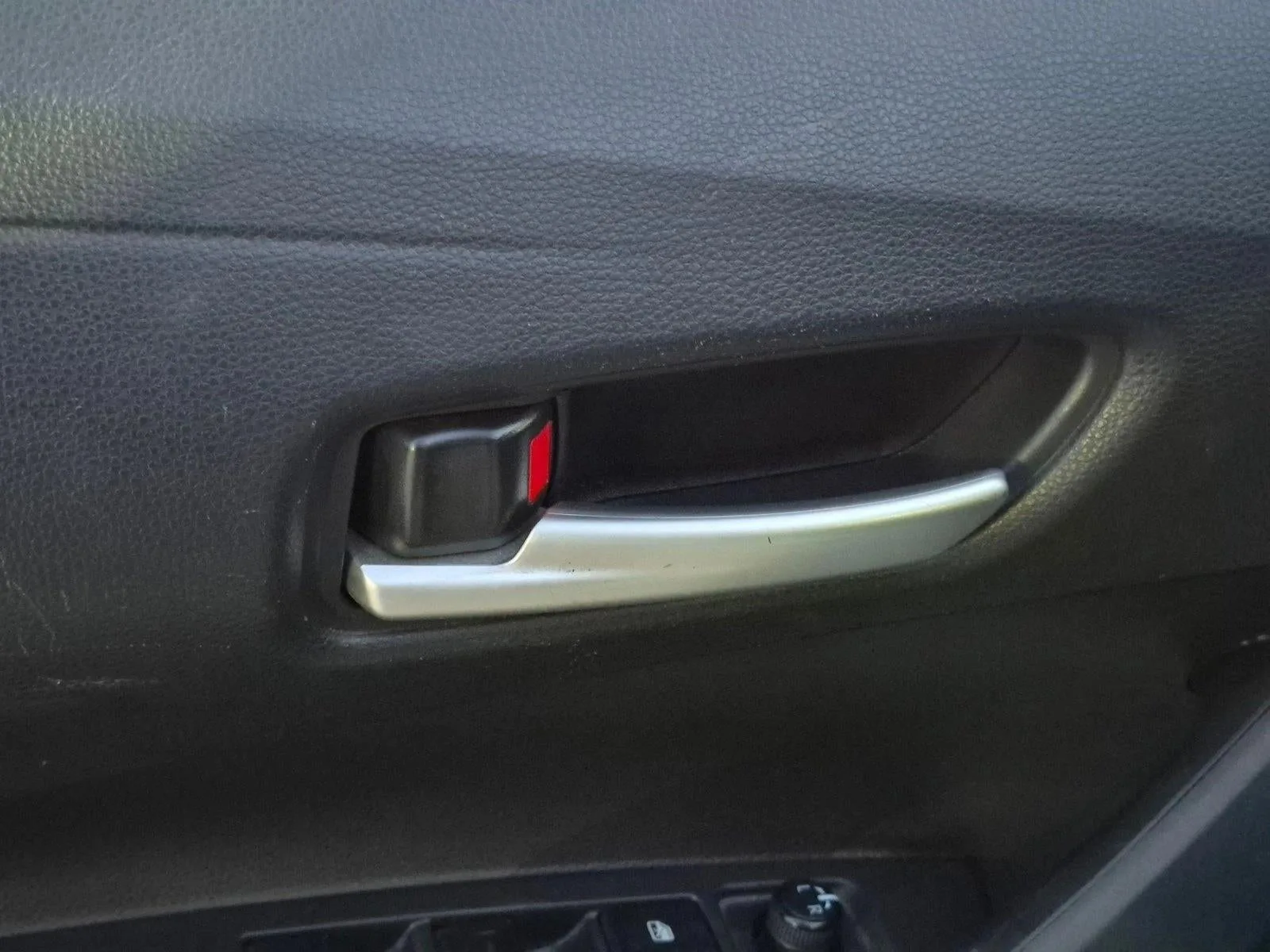 2021 Toyota Corolla LE CVT (Natl) photo 11