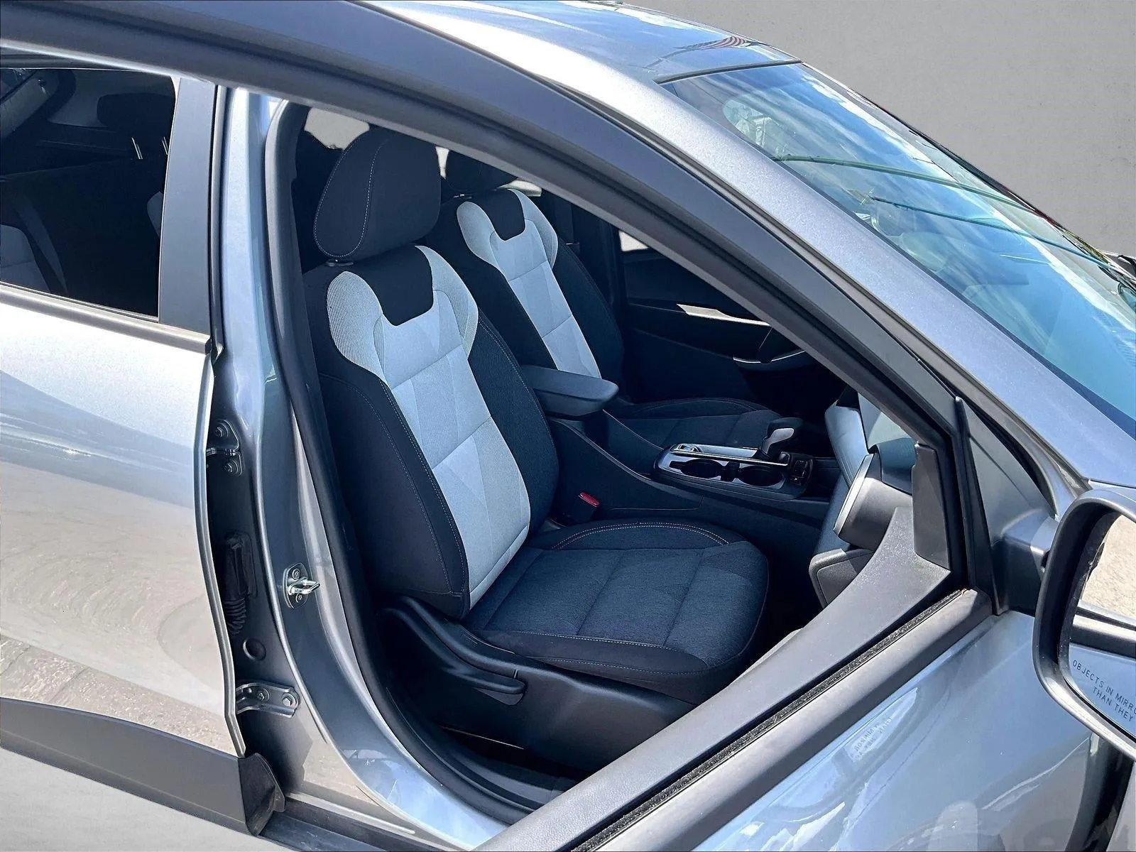 2024 Chevrolet Trax LS photo 7