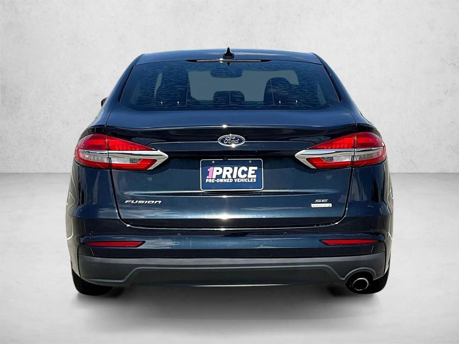 2020 Ford Fusion SE FWD photo 4
