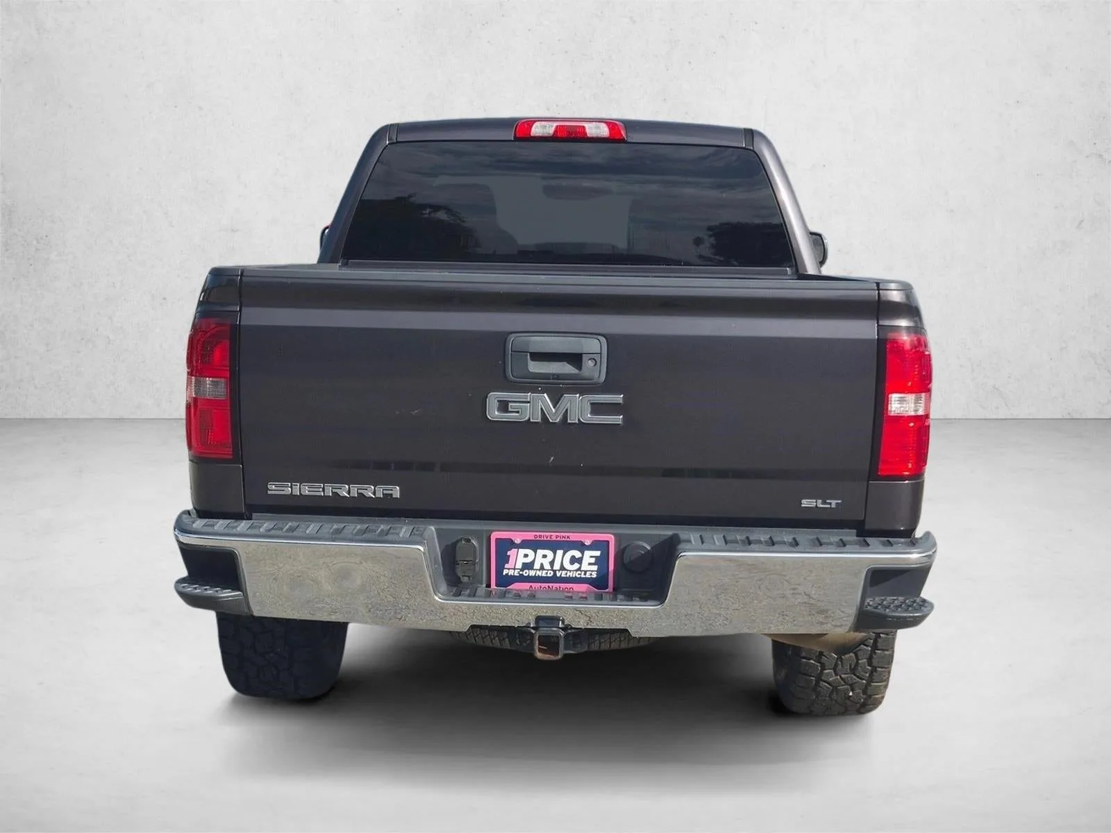 2014 GMC Sierra 1500 Crew Cab Short Box 4-Wheel Drive SLT photo 6