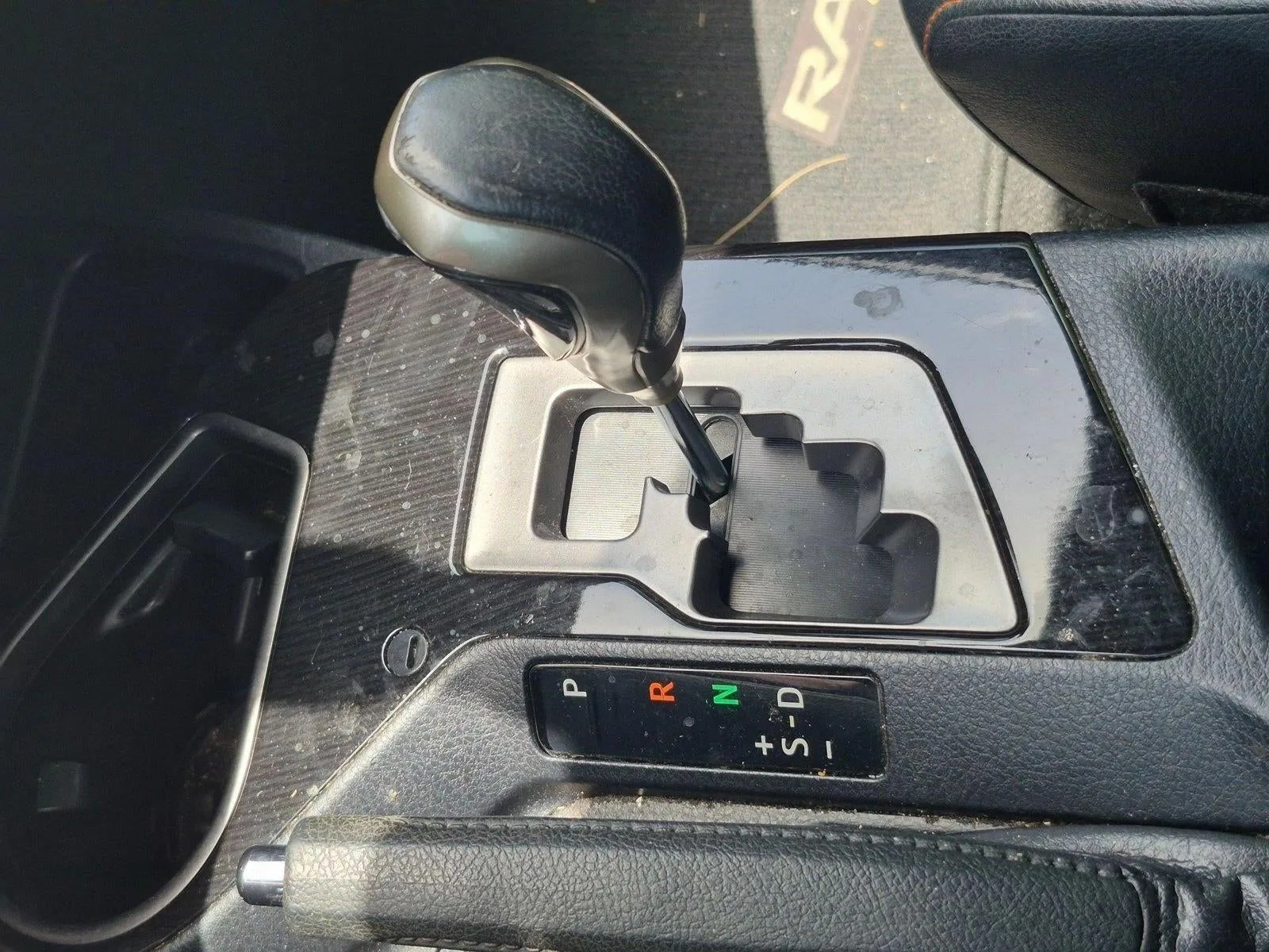 2016 Toyota RAV4 SE photo 11